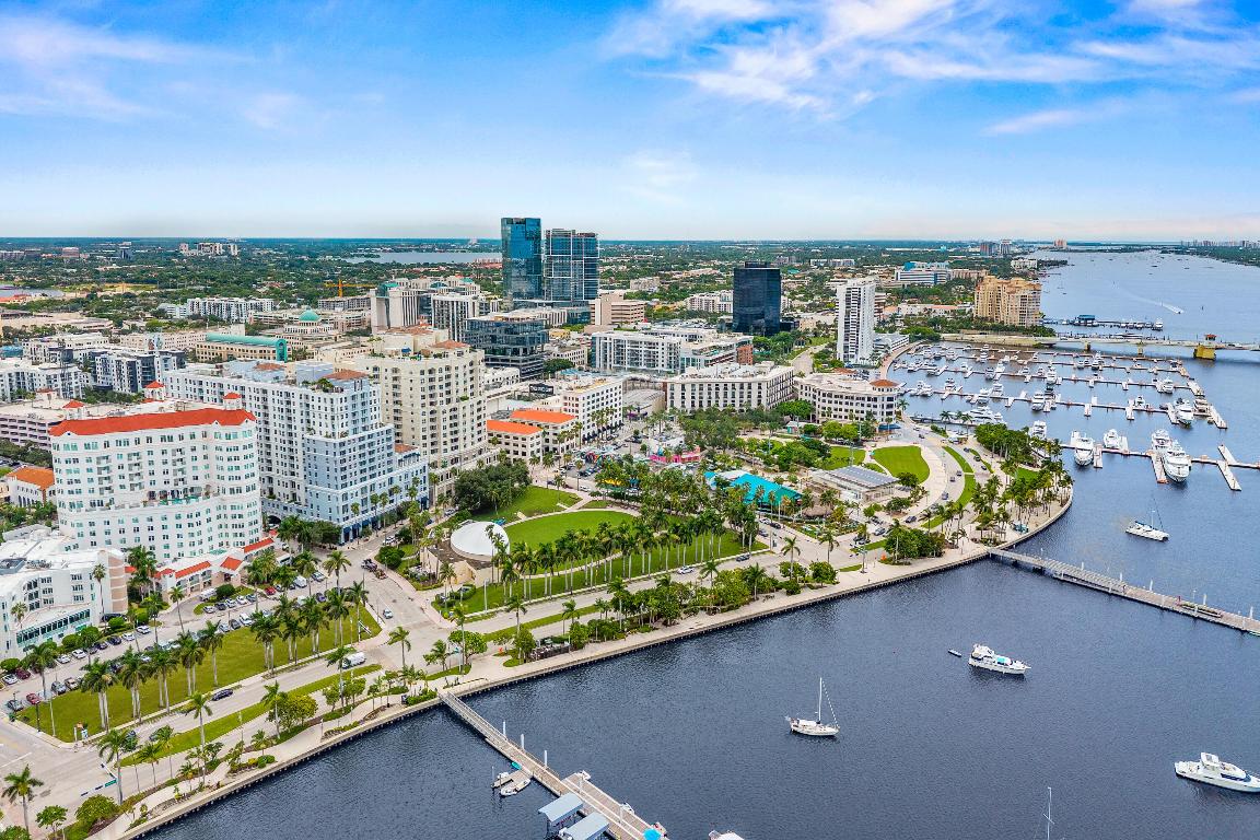 255 Evernia Street 806