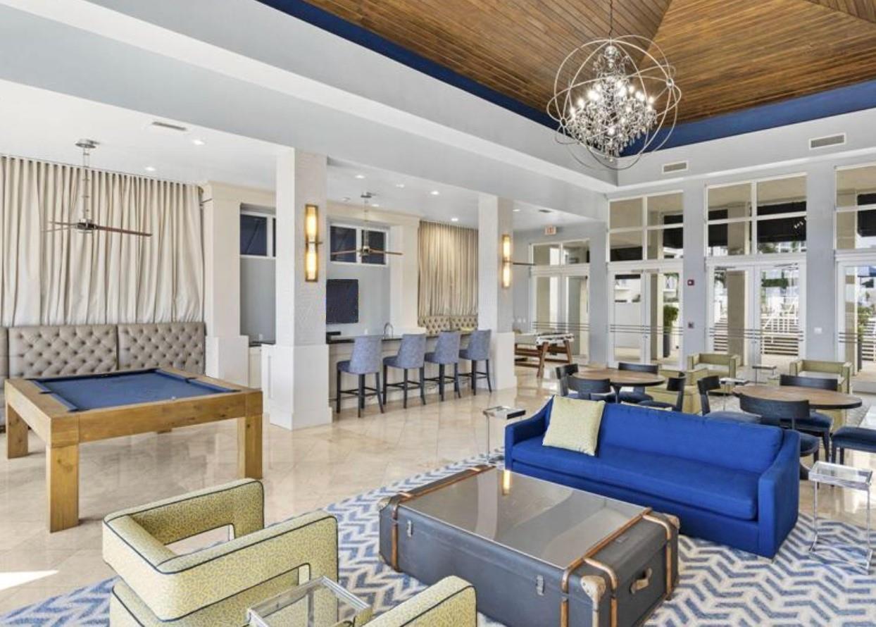 255 Evernia Street 806