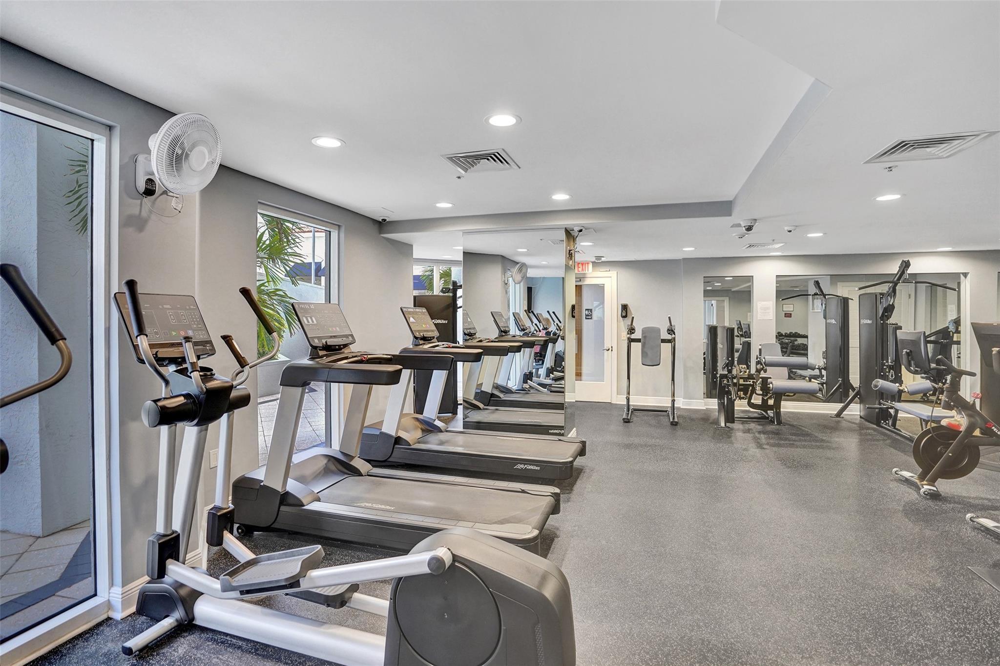 255 Evernia Street 806