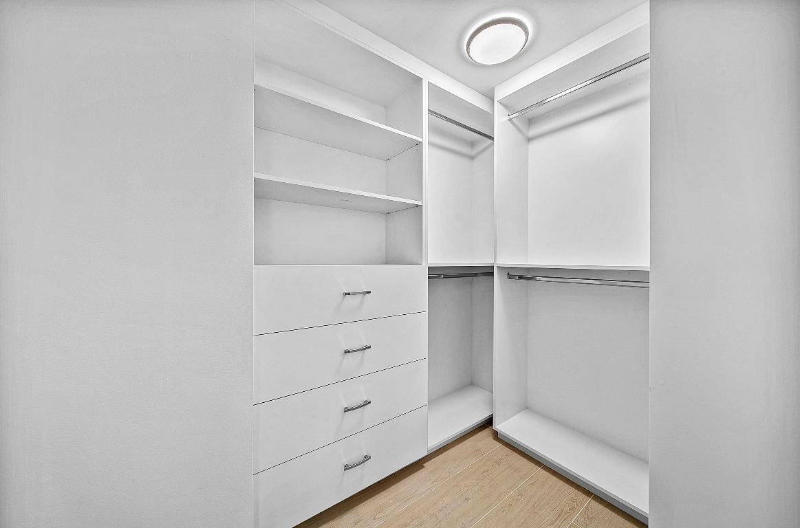 255 Evernia Street 806