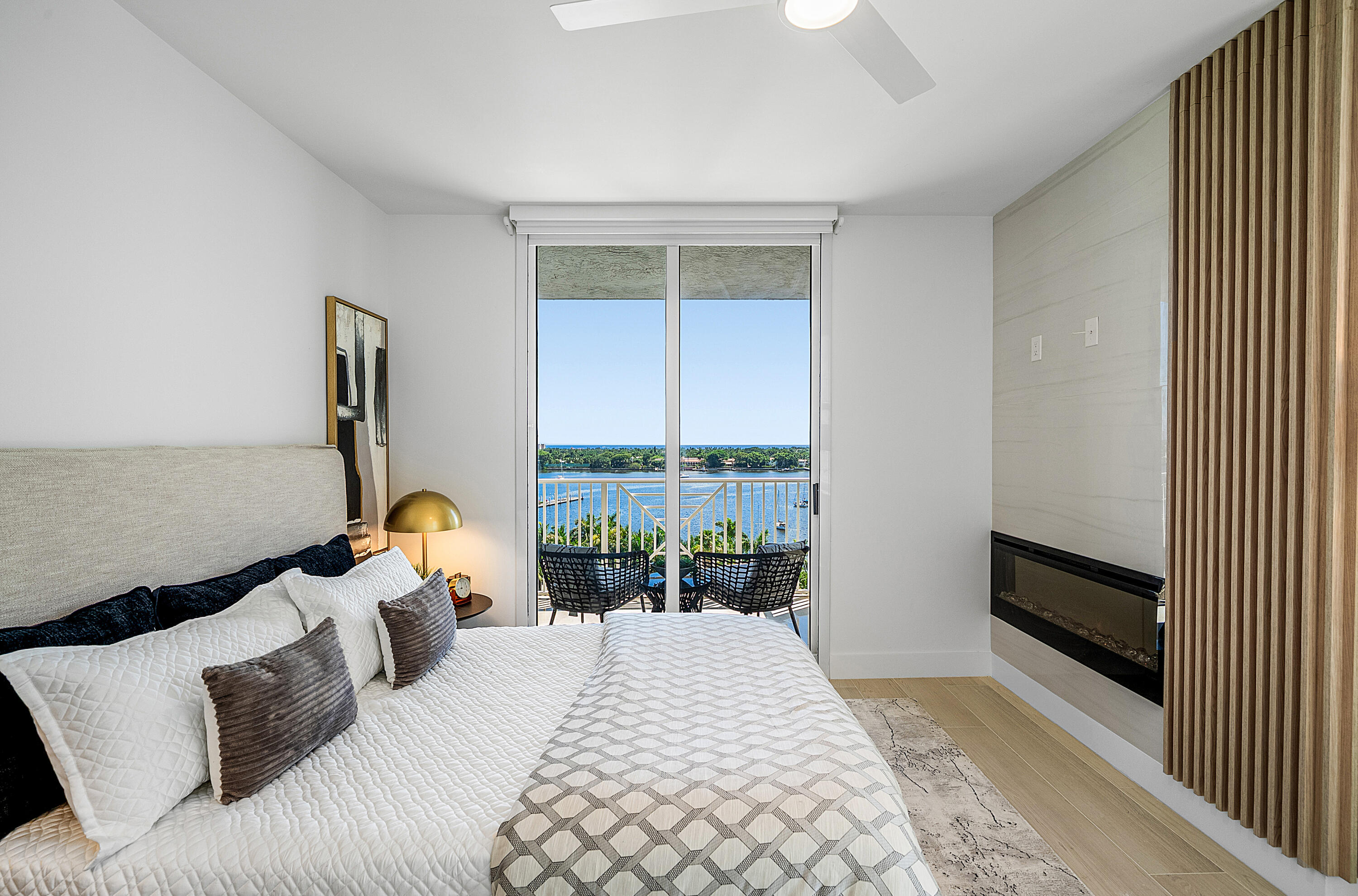 255 Evernia Street 806