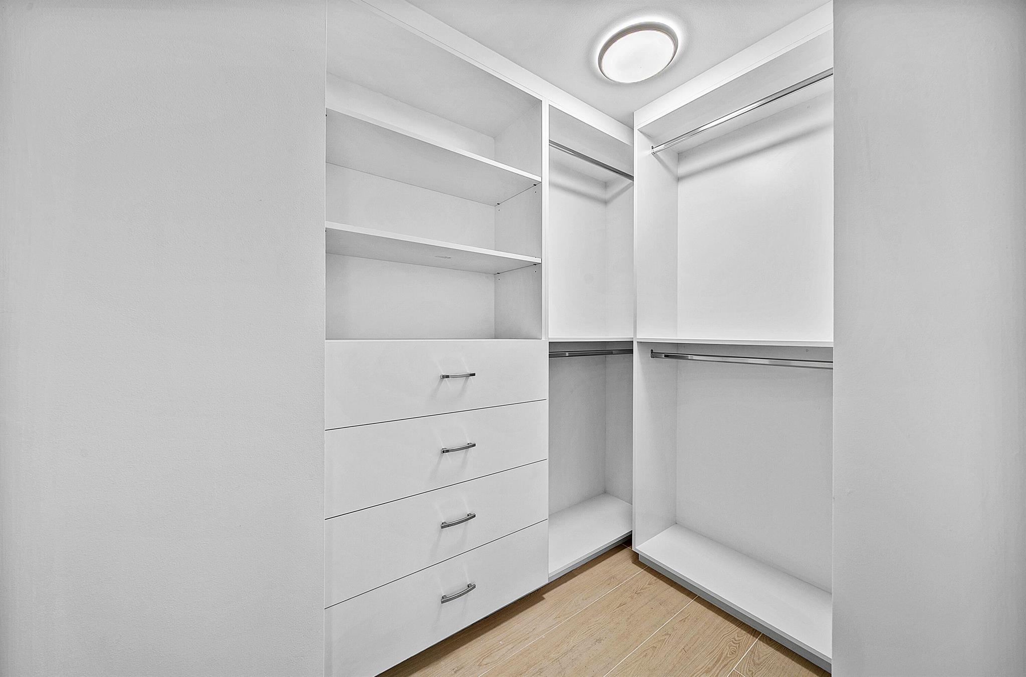 255 Evernia Street 806