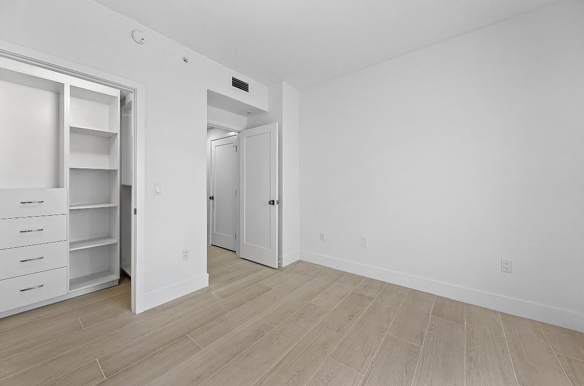 255 Evernia Street 806