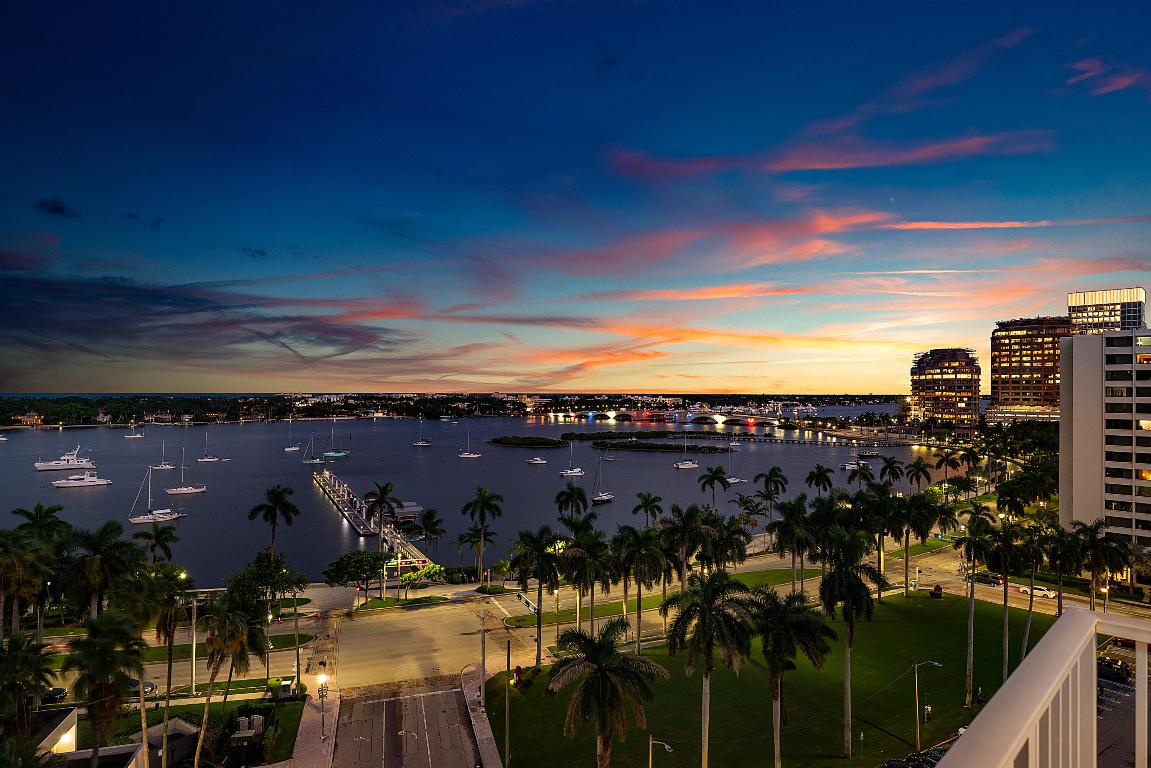 255 Evernia Street 806