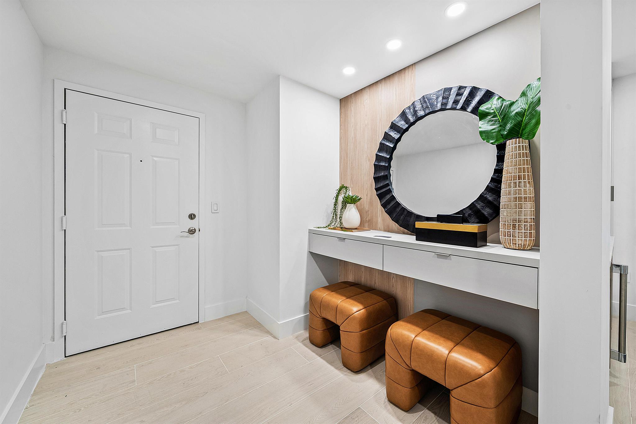 255 Evernia Street 806