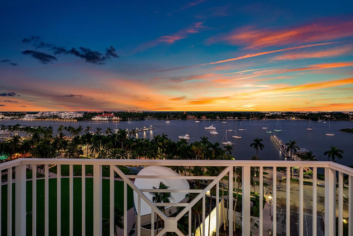 255 Evernia Street 806