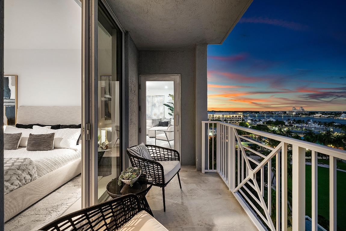 255 Evernia Street 806