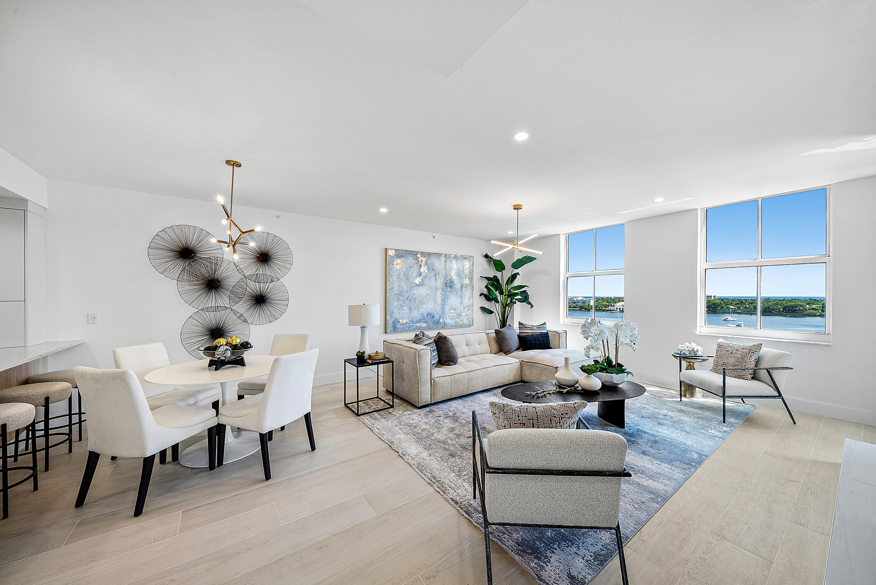 255 Evernia Street 806