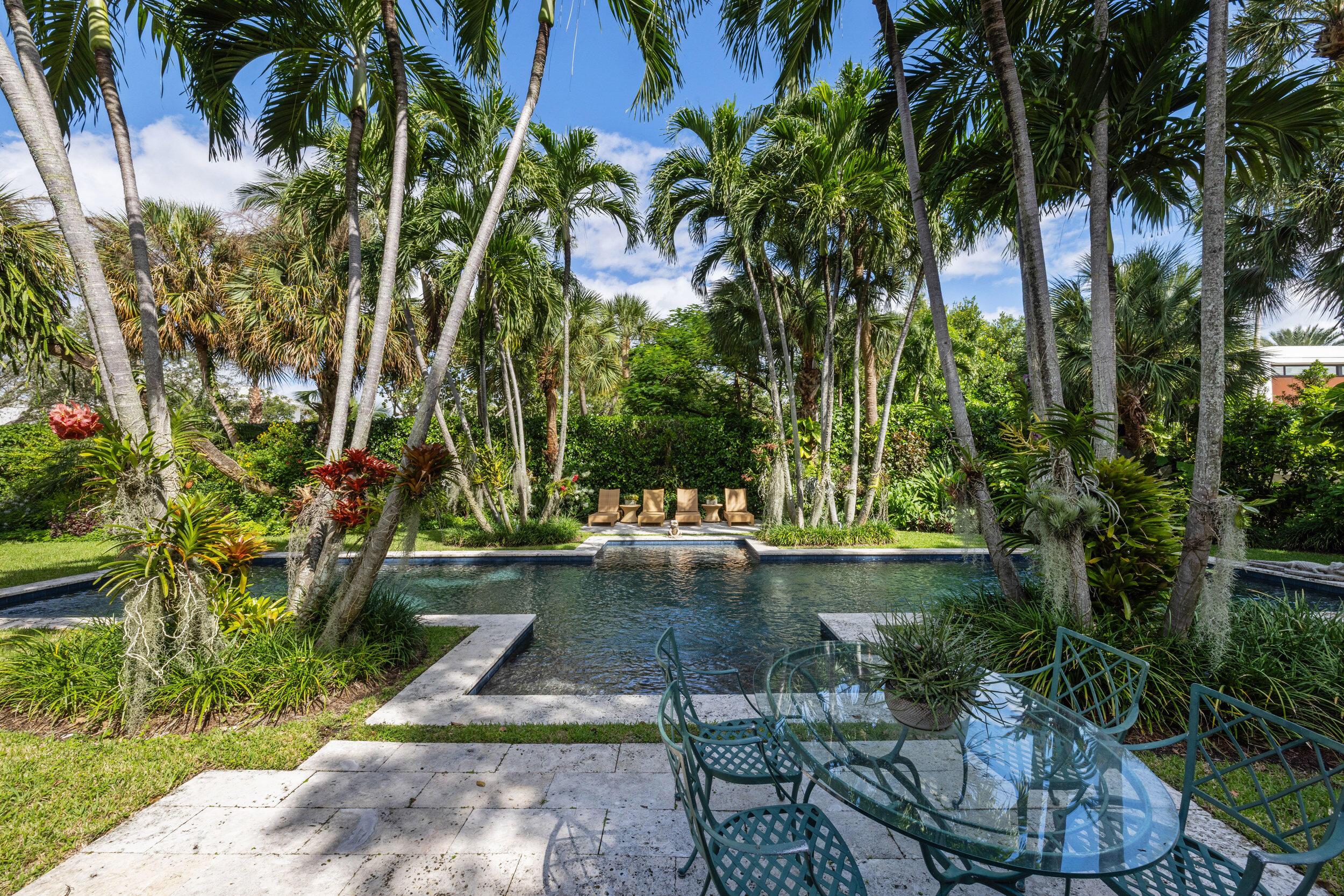 50 Rutland Boulevard