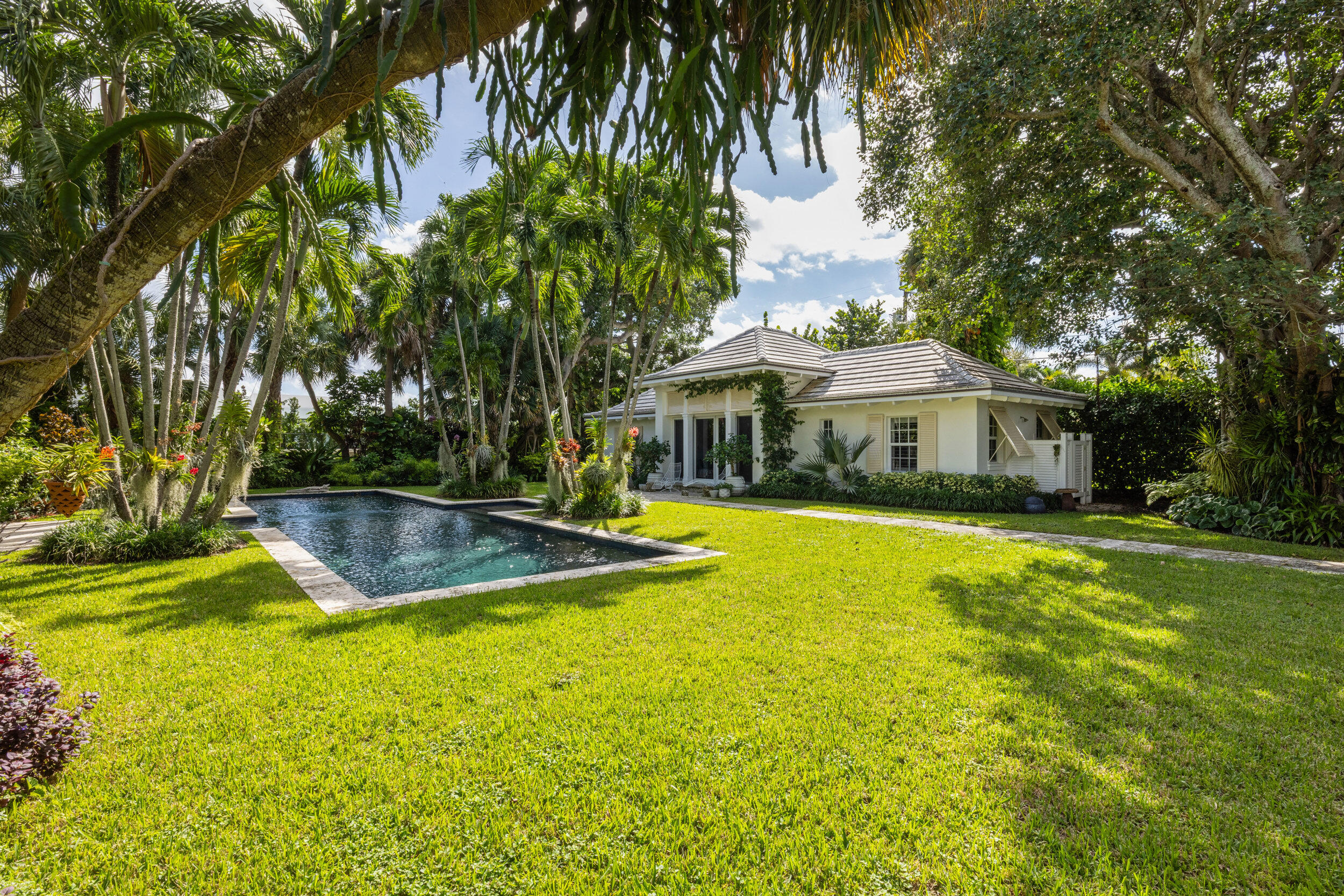 50 Rutland Boulevard