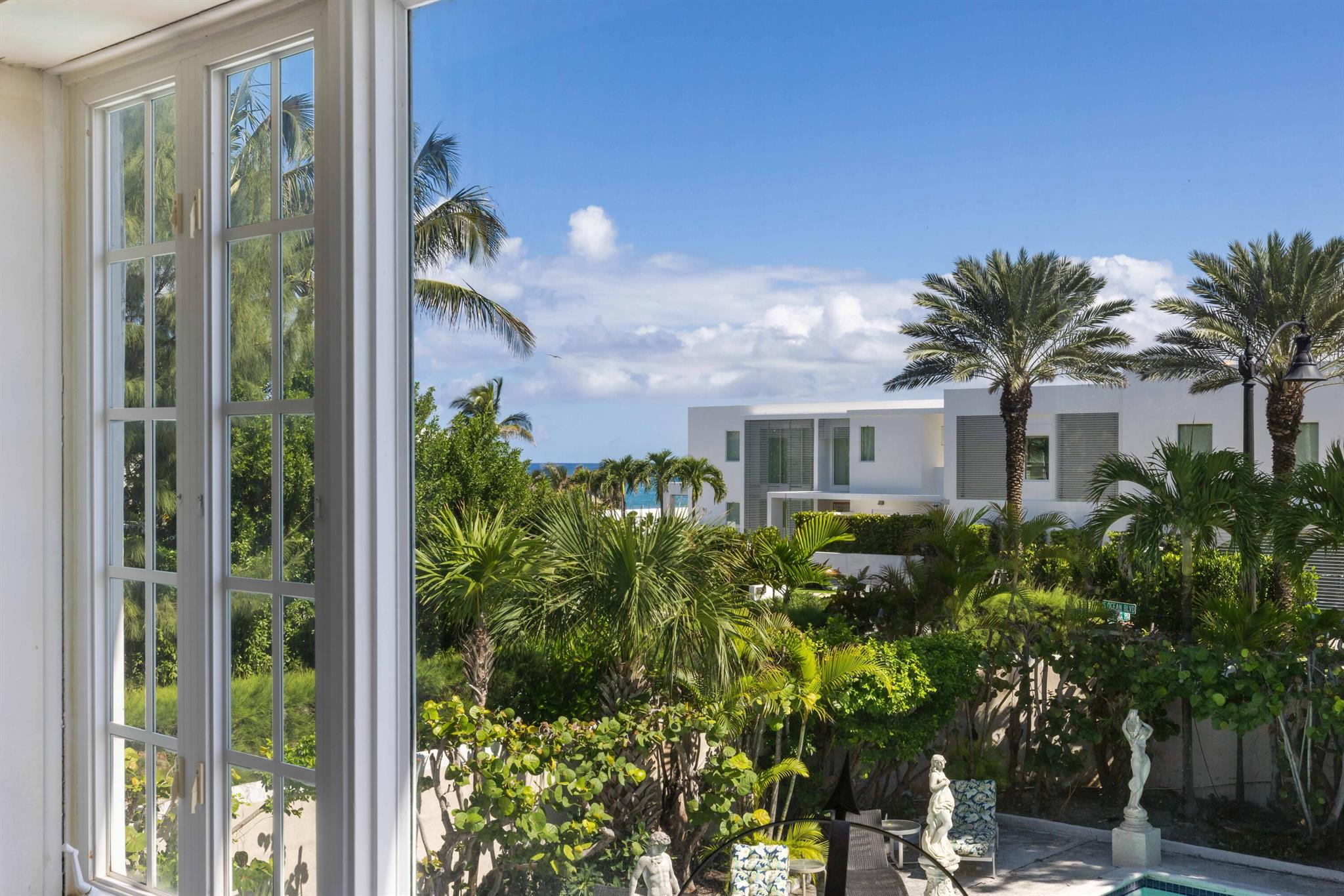 1048 S Ocean Boulevard