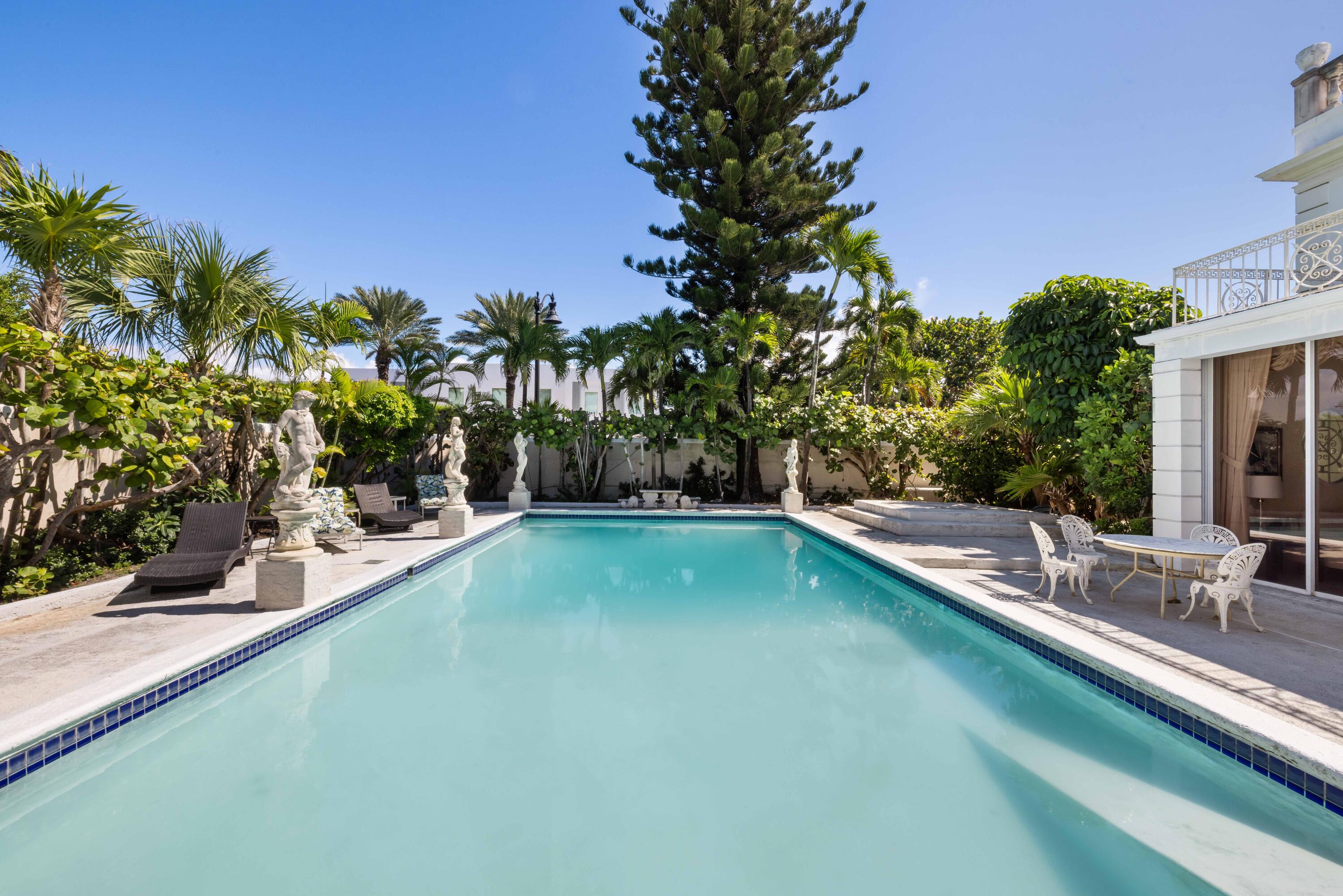 1048 S Ocean Boulevard