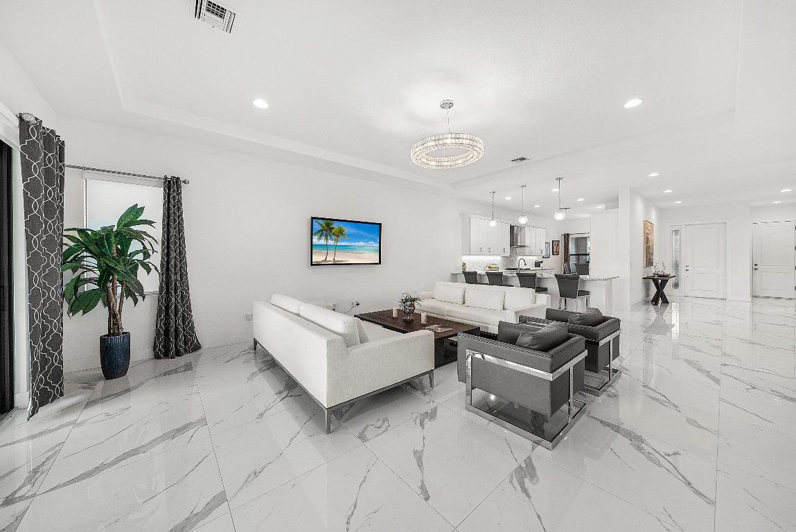 13689 Artisan Circle