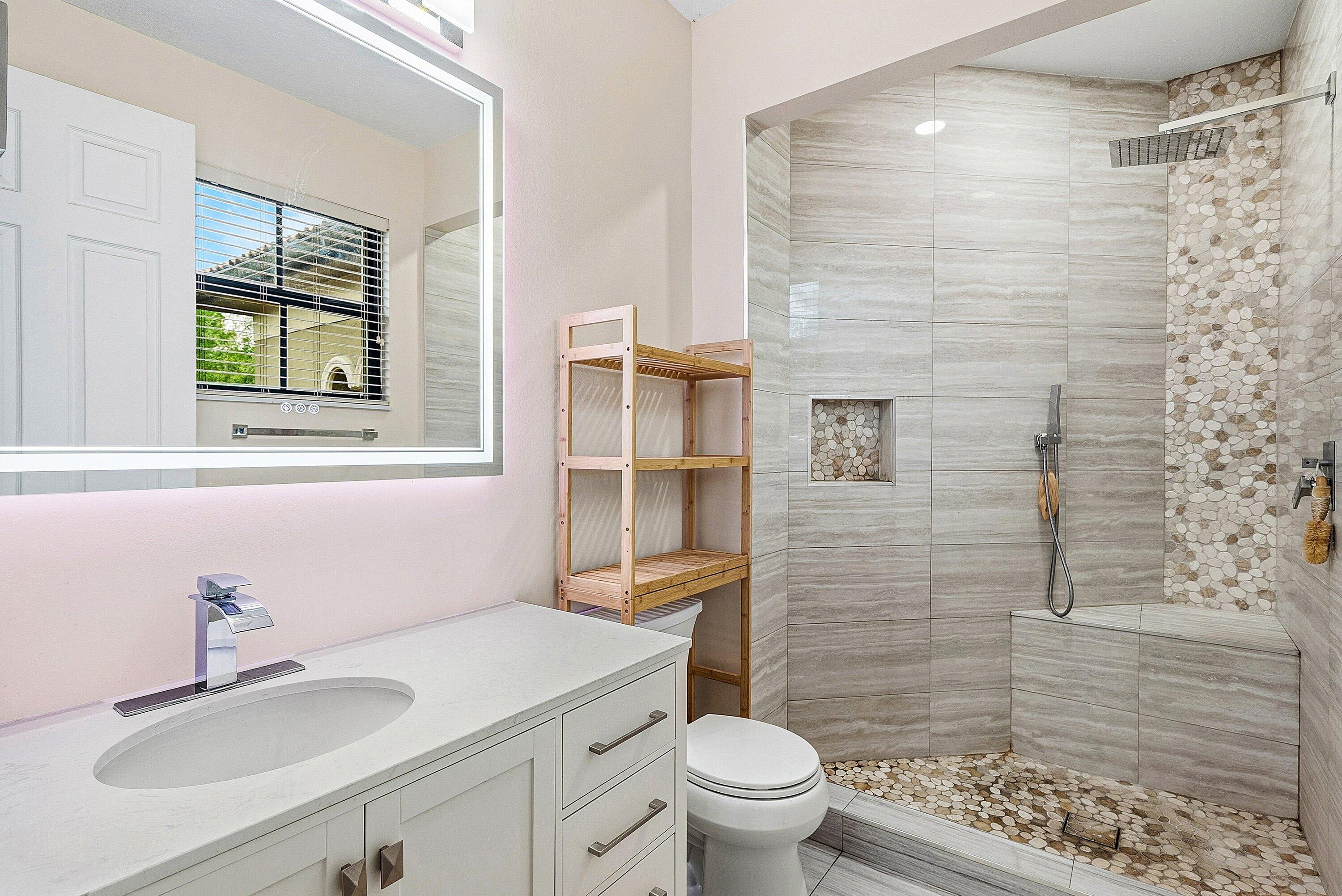 8060 Woodslanding Trail