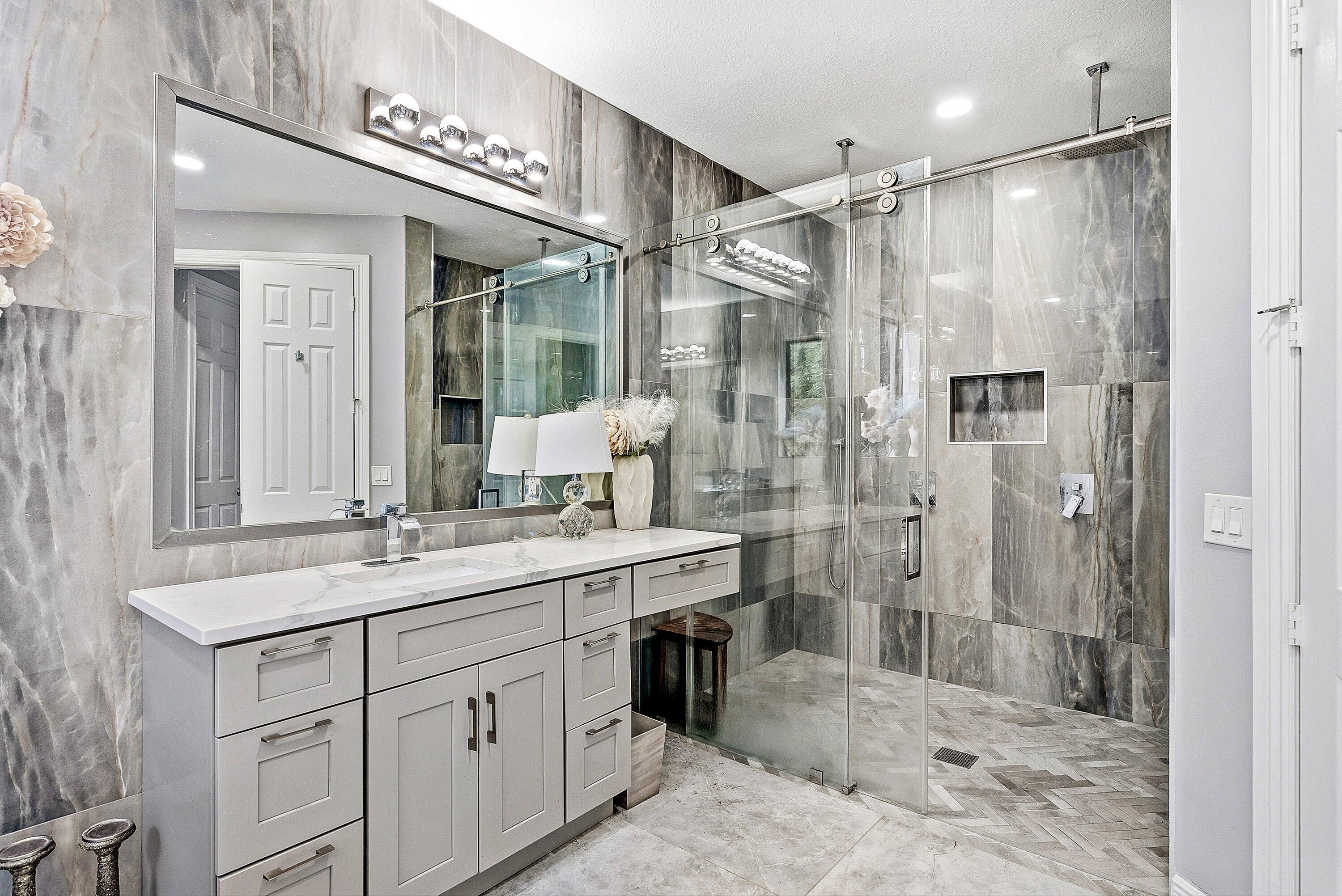 8060 Woodslanding Trail