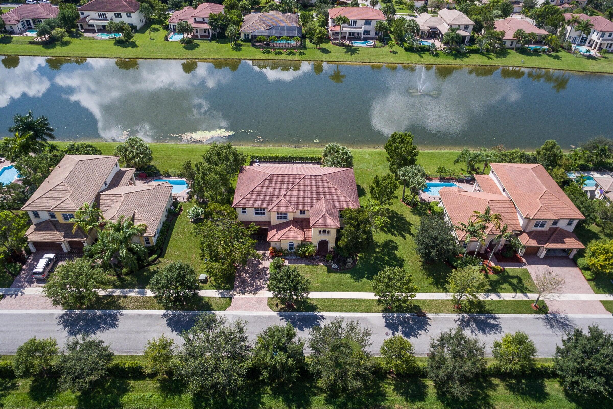 8060 Woodslanding Trail