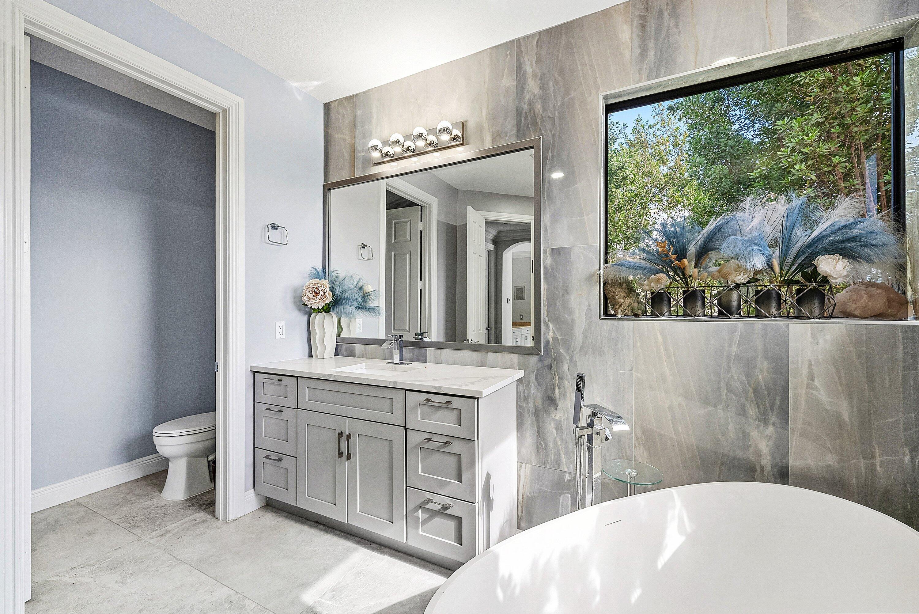 8060 Woodslanding Trail