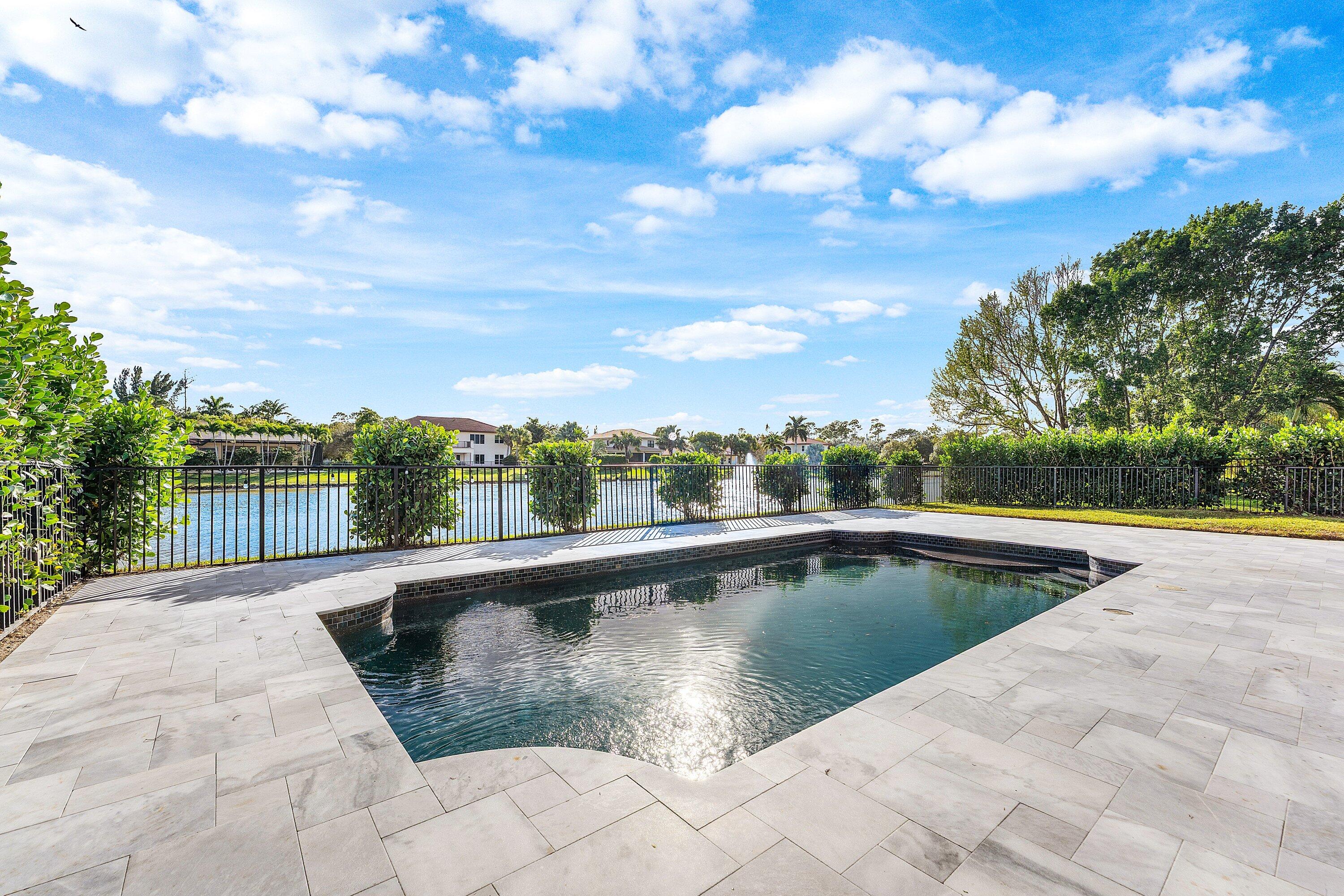 8060 Woodslanding Trail