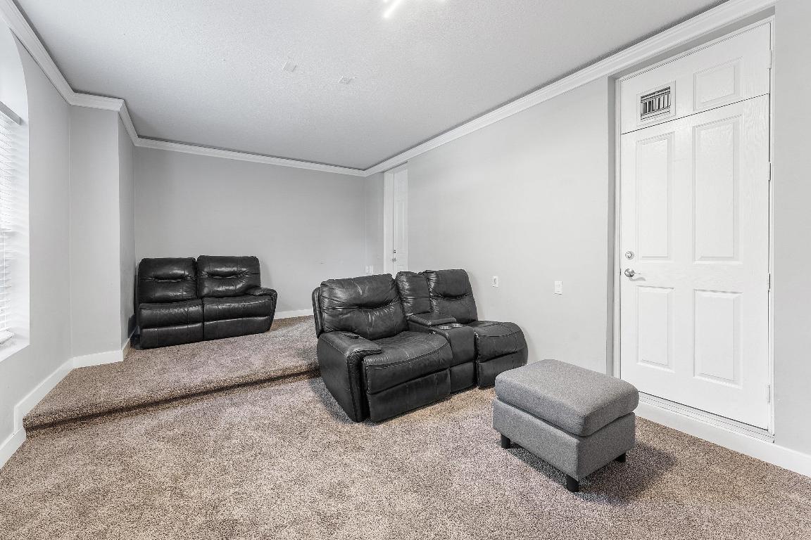 8060 Woodslanding Trail