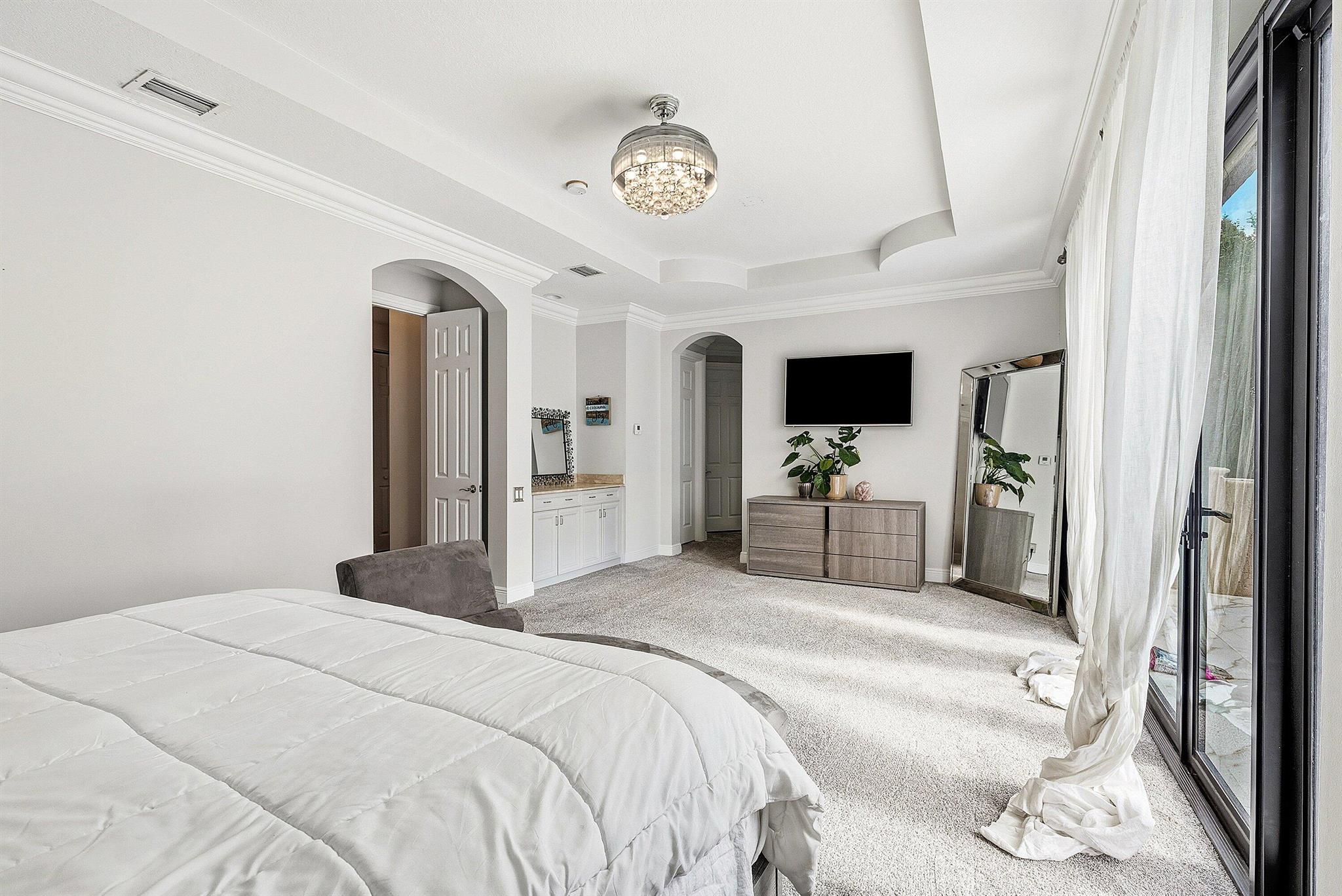 8060 Woodslanding Trail