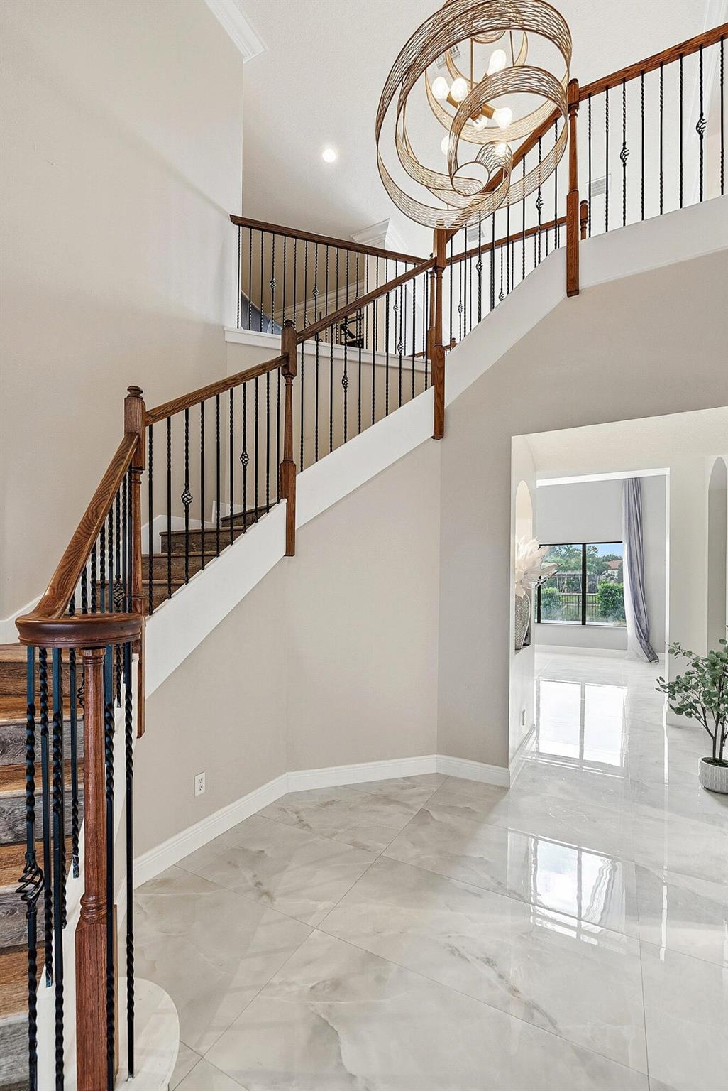 8060 Woodslanding Trail