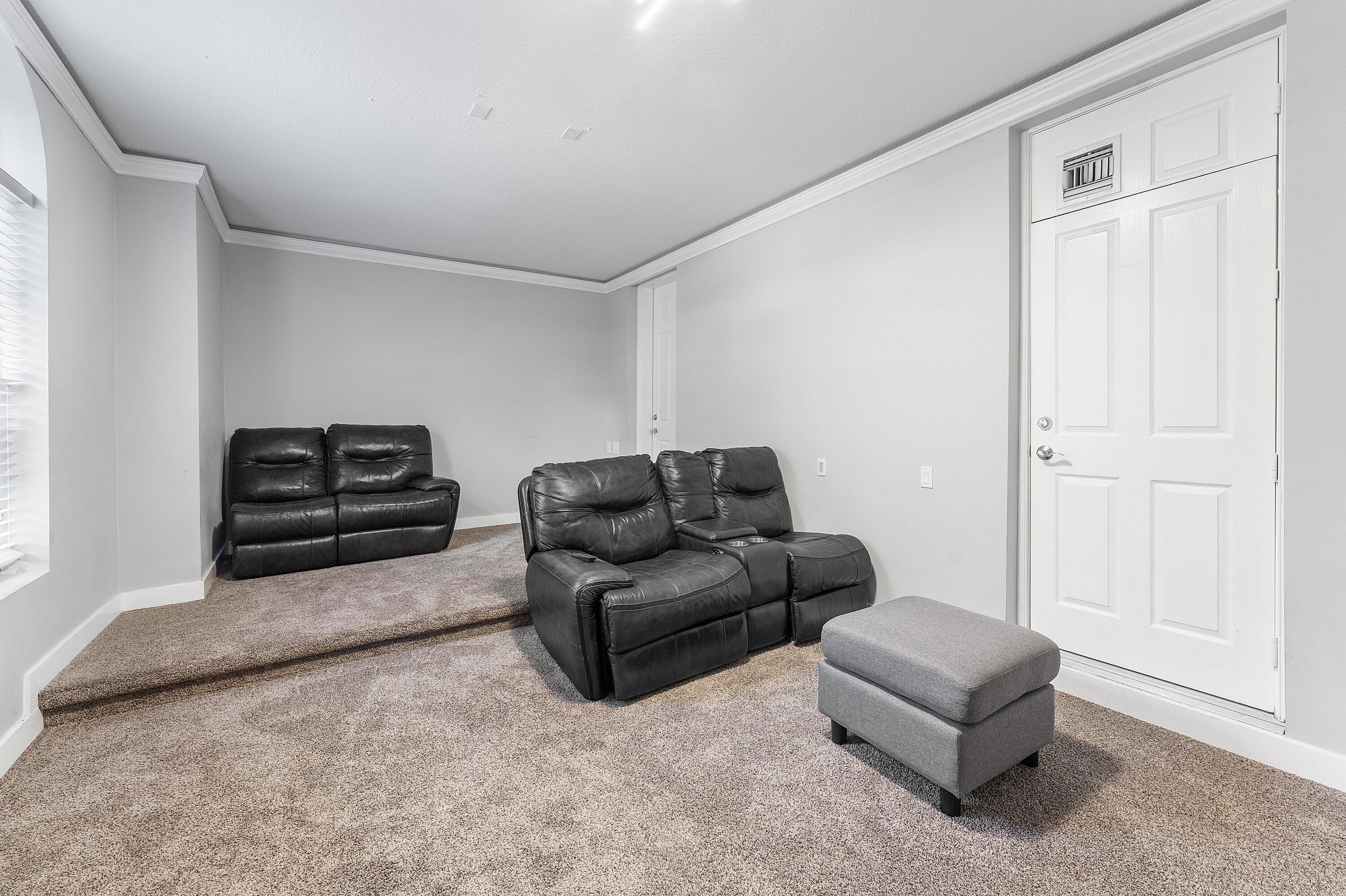 8060 Woodslanding Trail