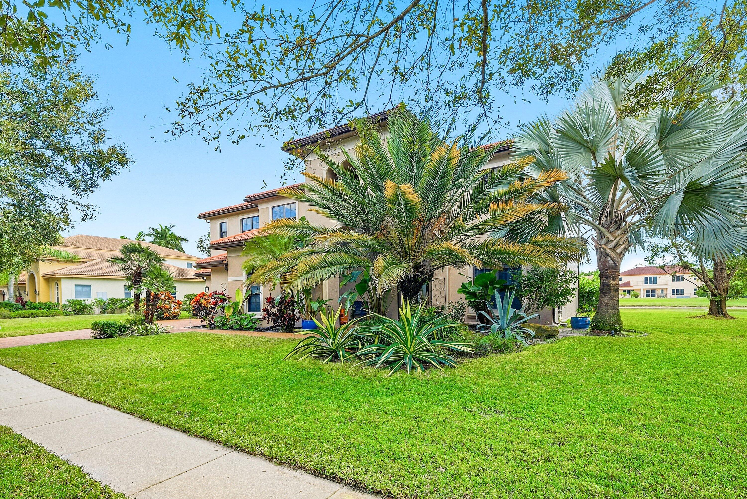 8060 Woodslanding Trail