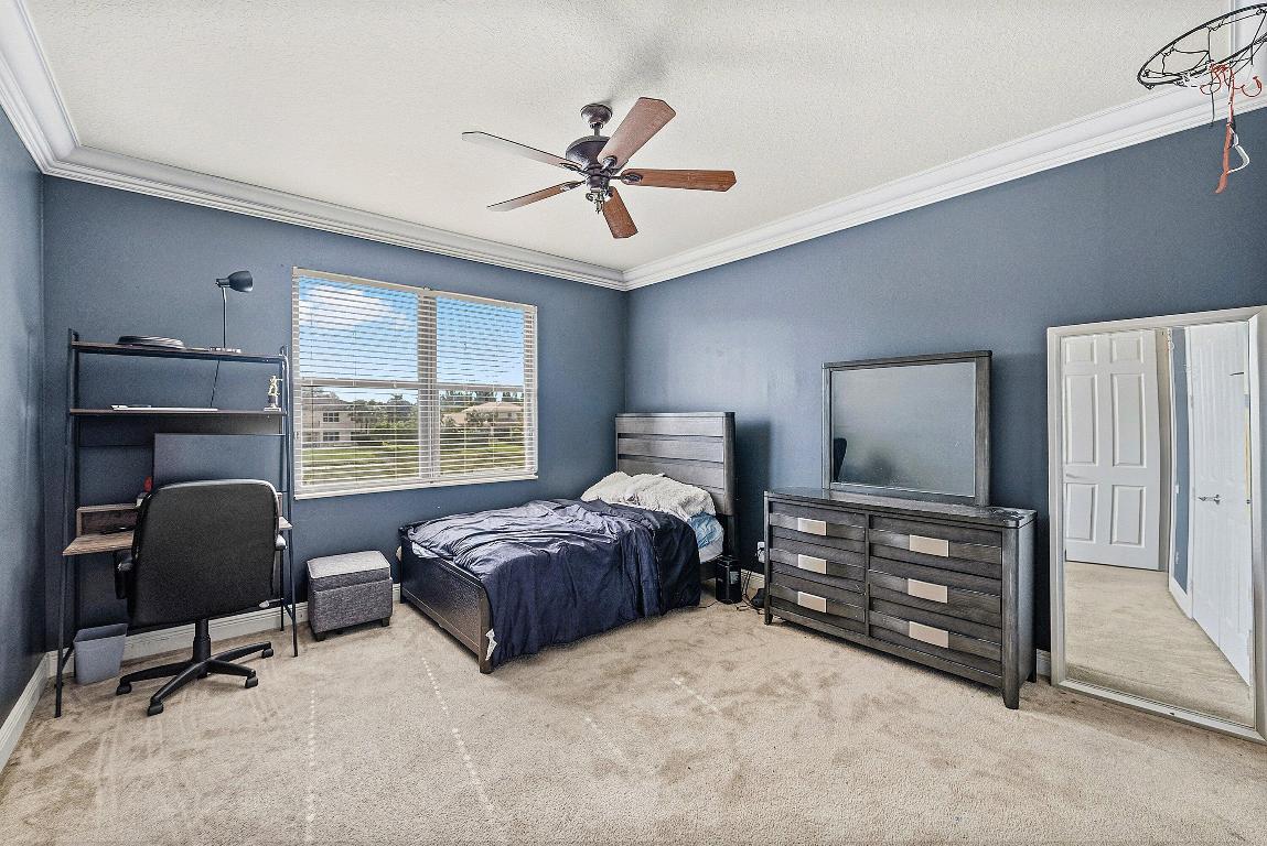 8060 Woodslanding Trail