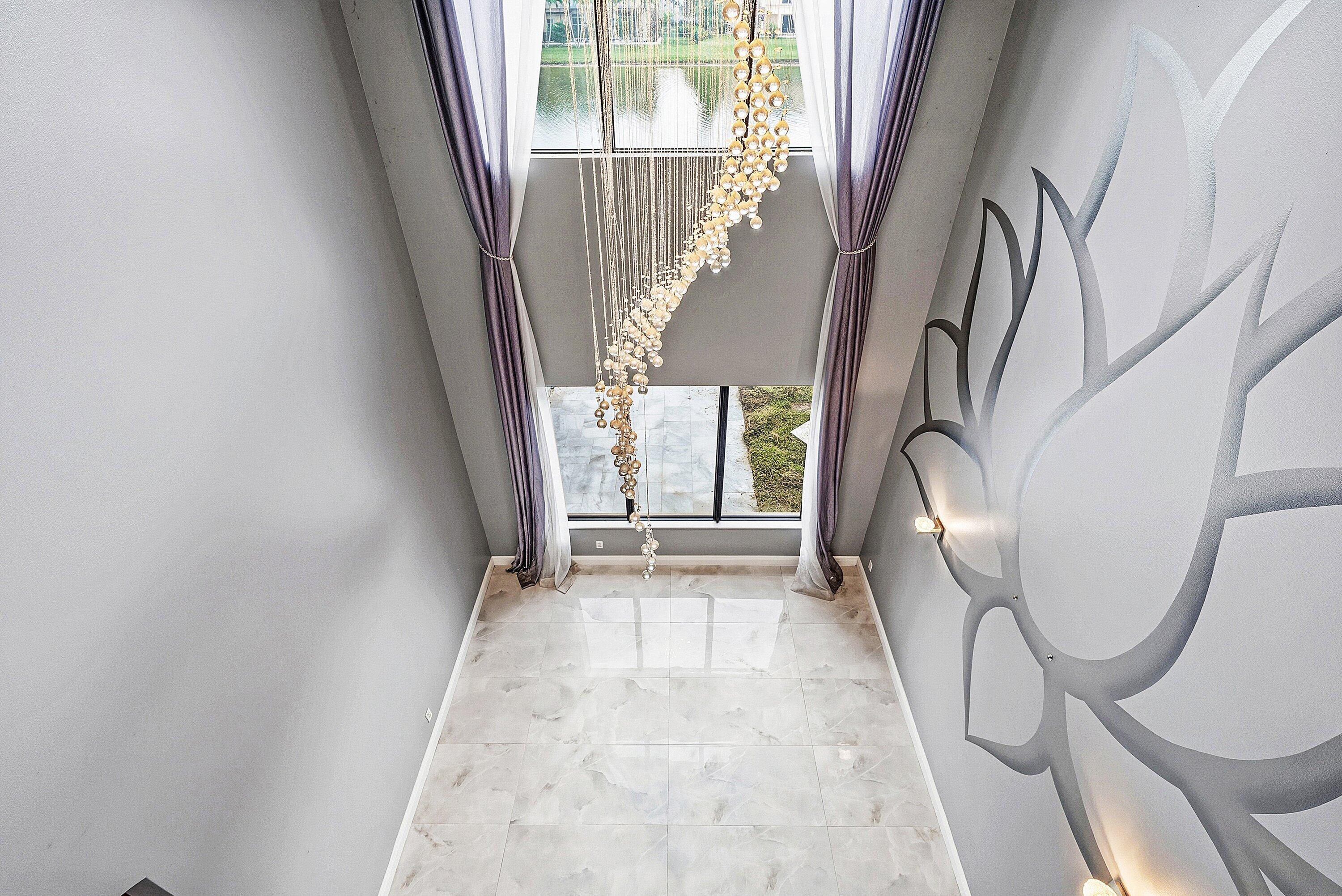 8060 Woodslanding Trail