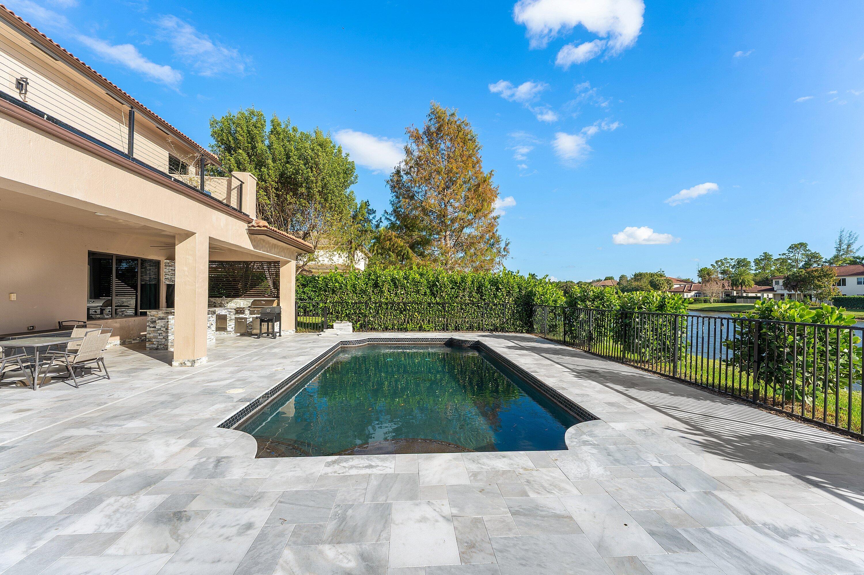 8060 Woodslanding Trail