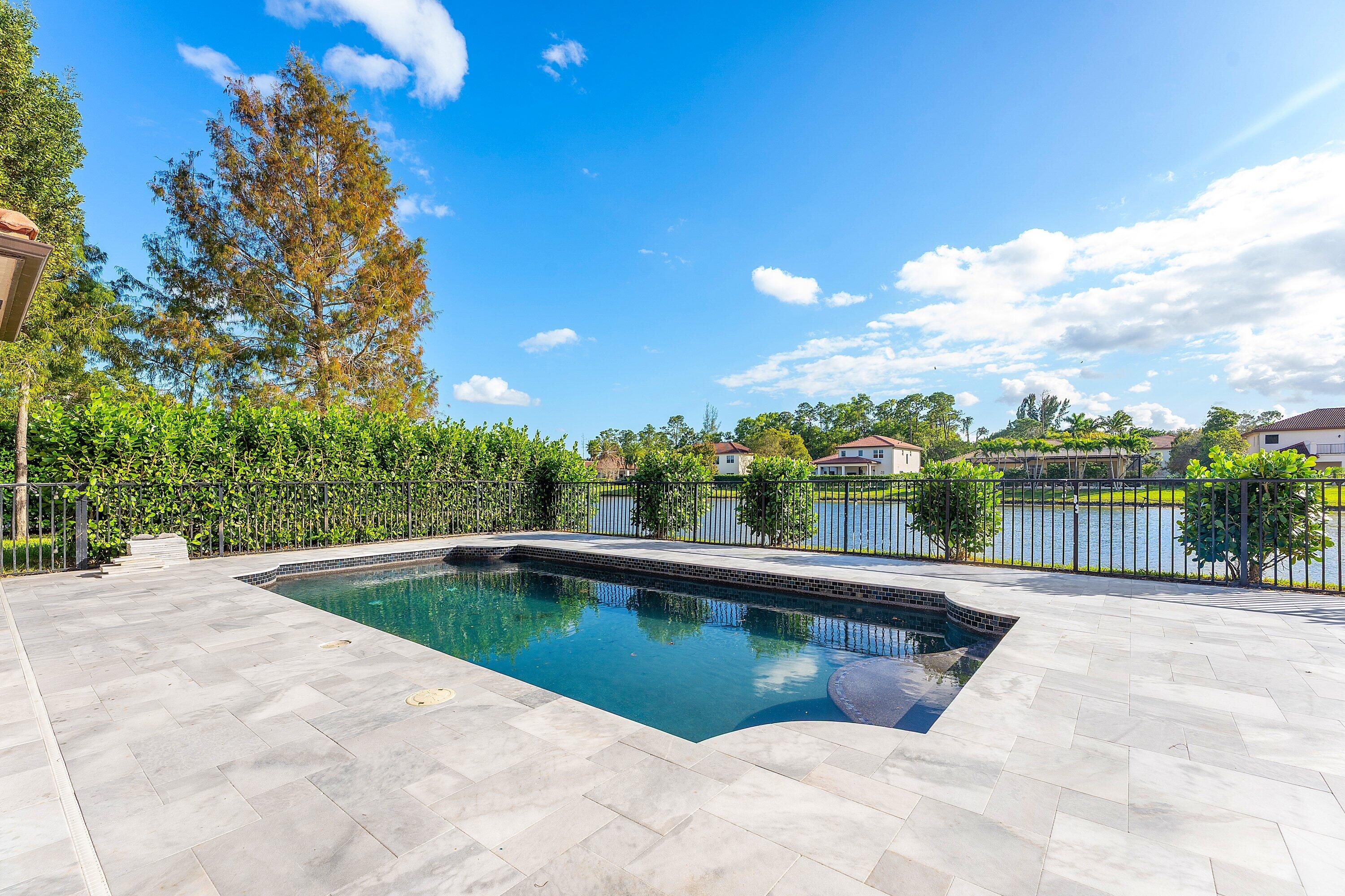 8060 Woodslanding Trail
