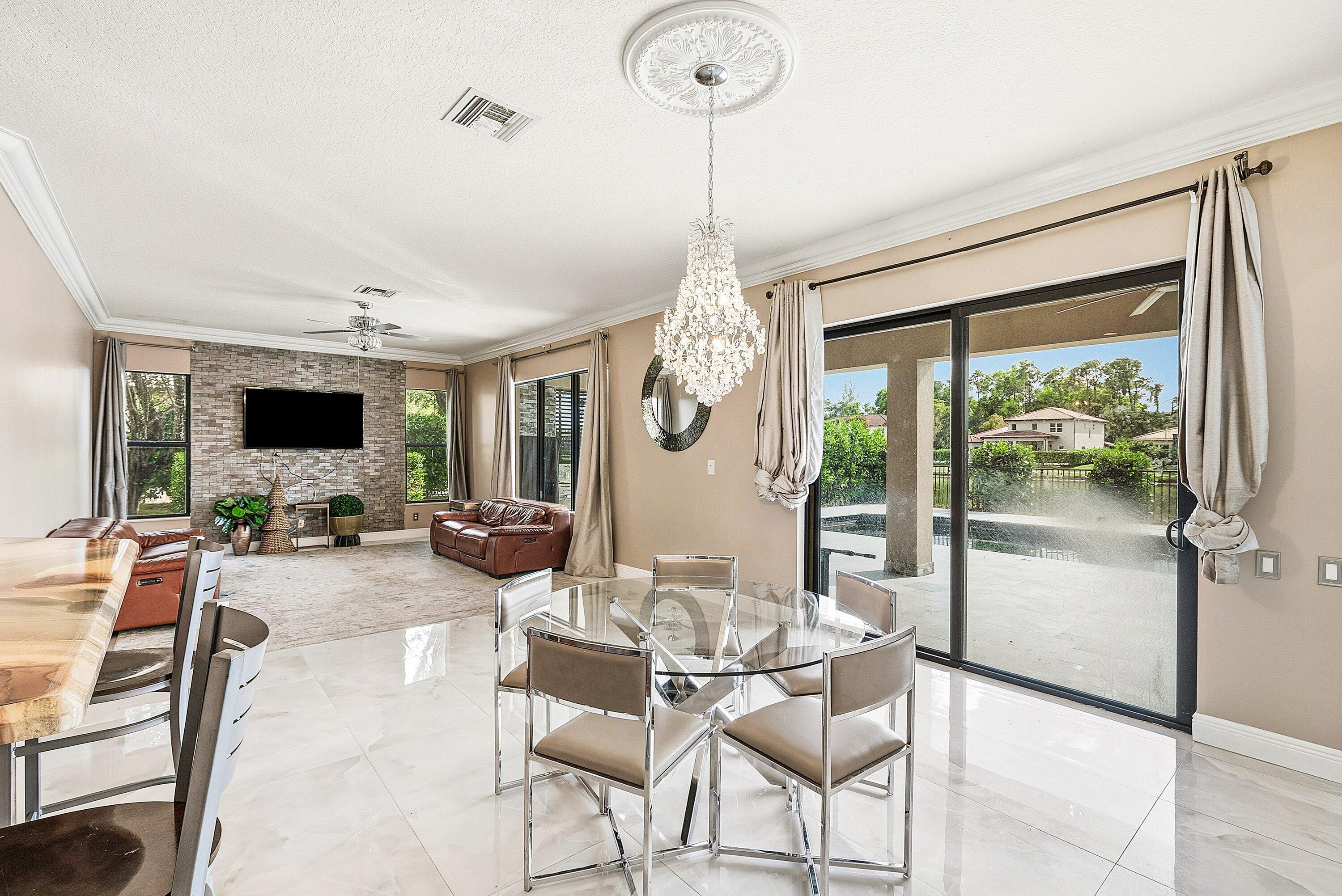 8060 Woodslanding Trail