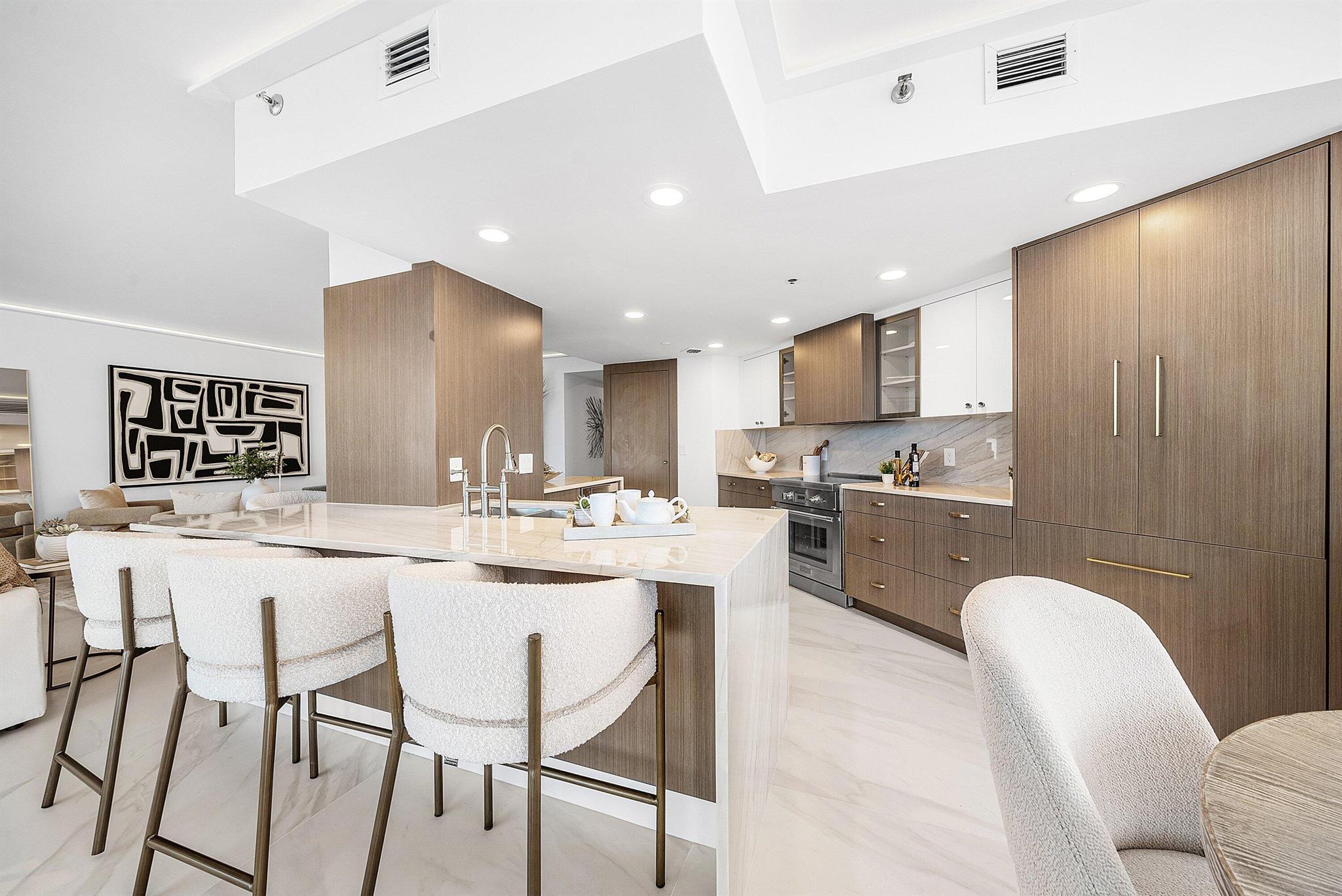 525 S S Flagler Drive 23a