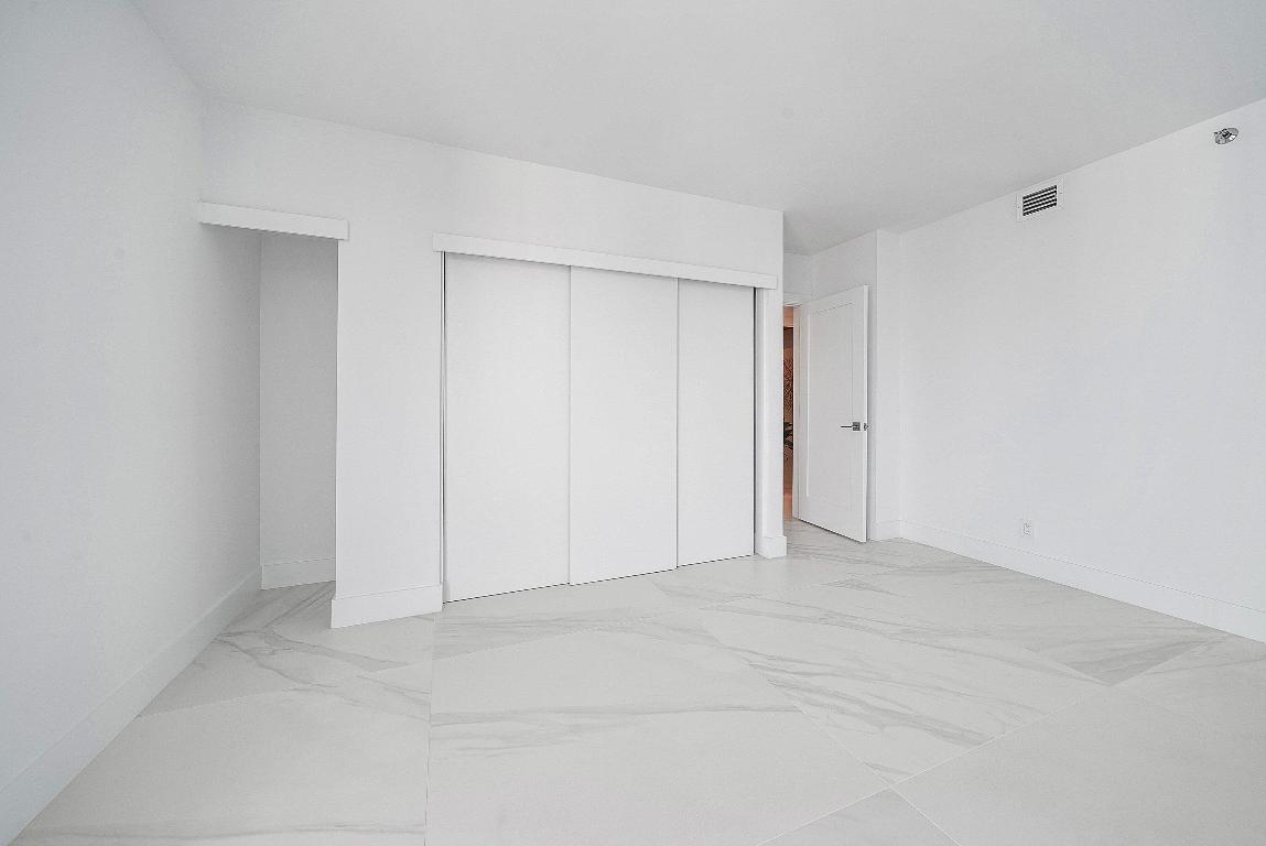 525 S S Flagler Drive 23a