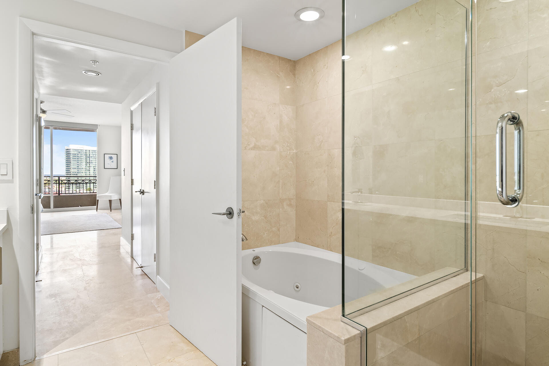 550 Okeechobee Boulevard 1401, West Palm Beach Unit: 1401