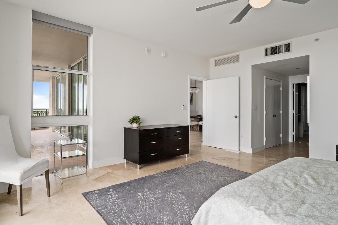 550 Okeechobee Boulevard 1401, West Palm Beach Unit: 1401