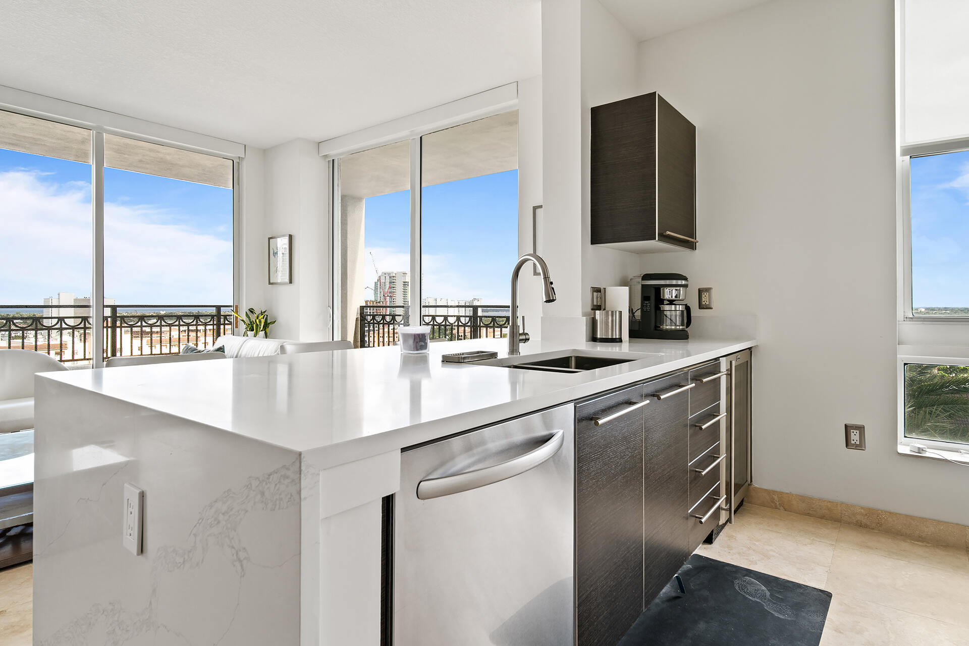 550 Okeechobee Boulevard 1401, West Palm Beach Unit: 1401