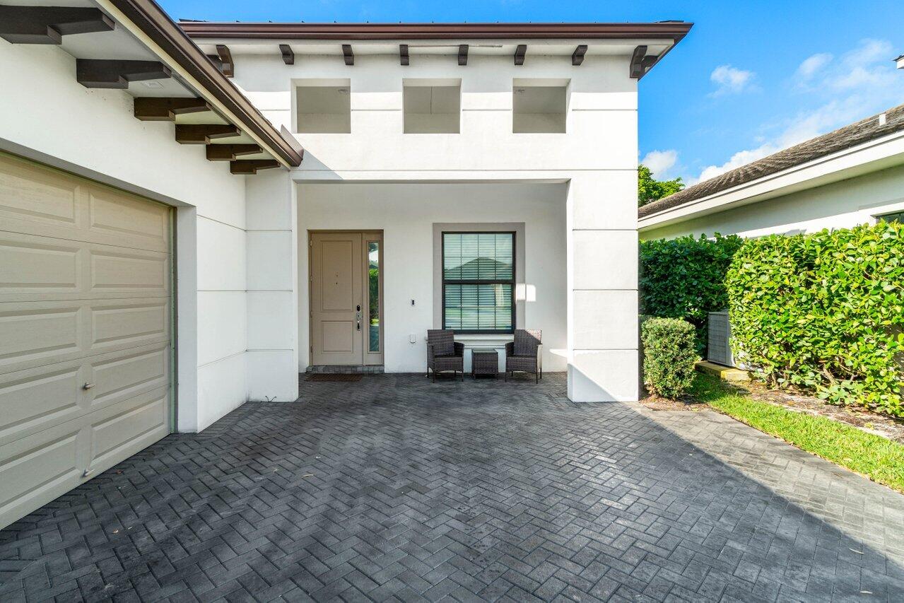 2928 Gin Berry Way, West Palm Beach