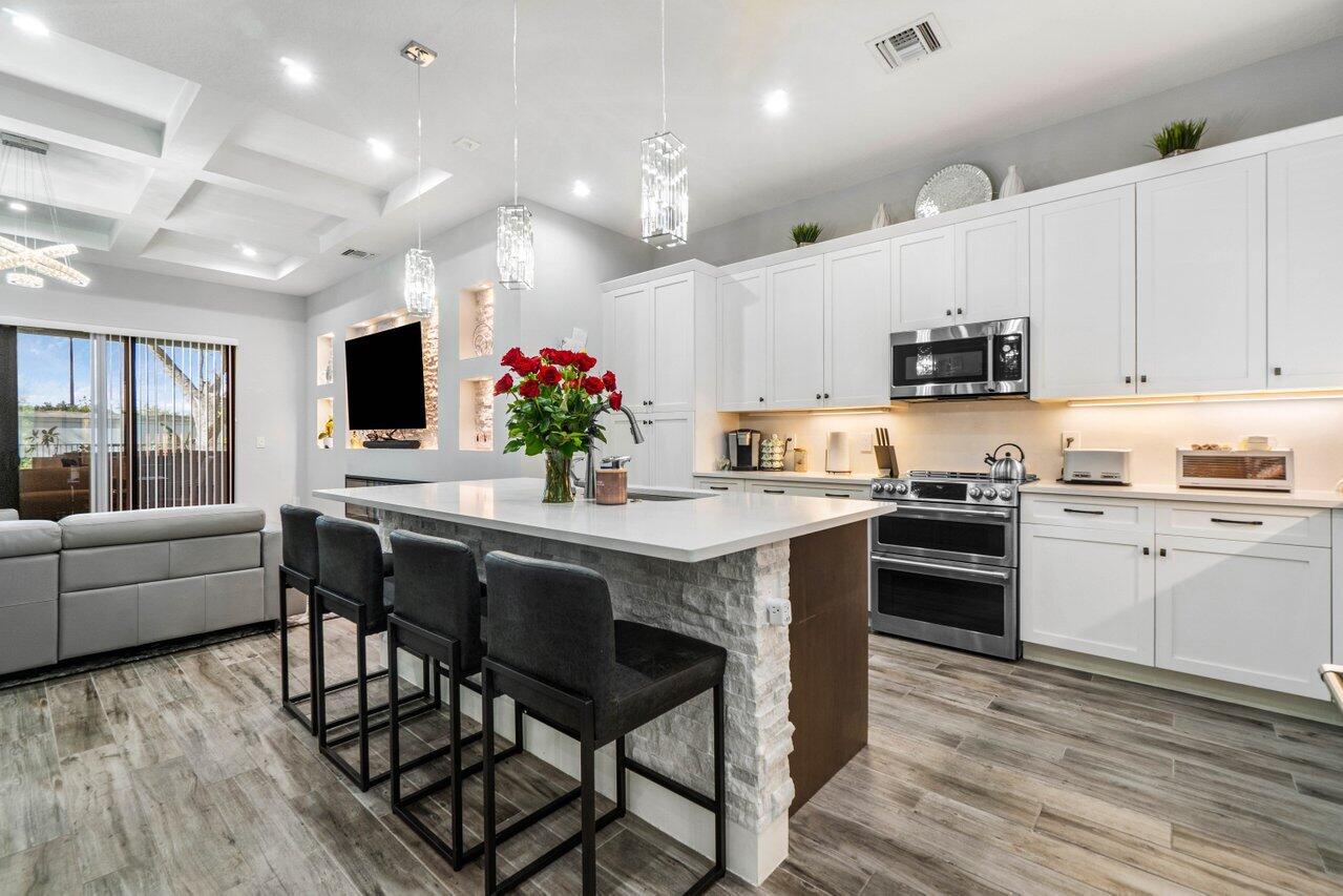 2928 Gin Berry Way, West Palm Beach