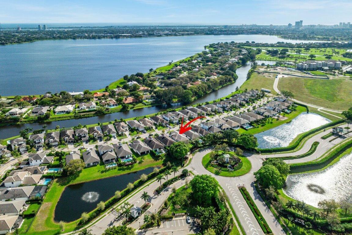 2928 Gin Berry Way, West Palm Beach