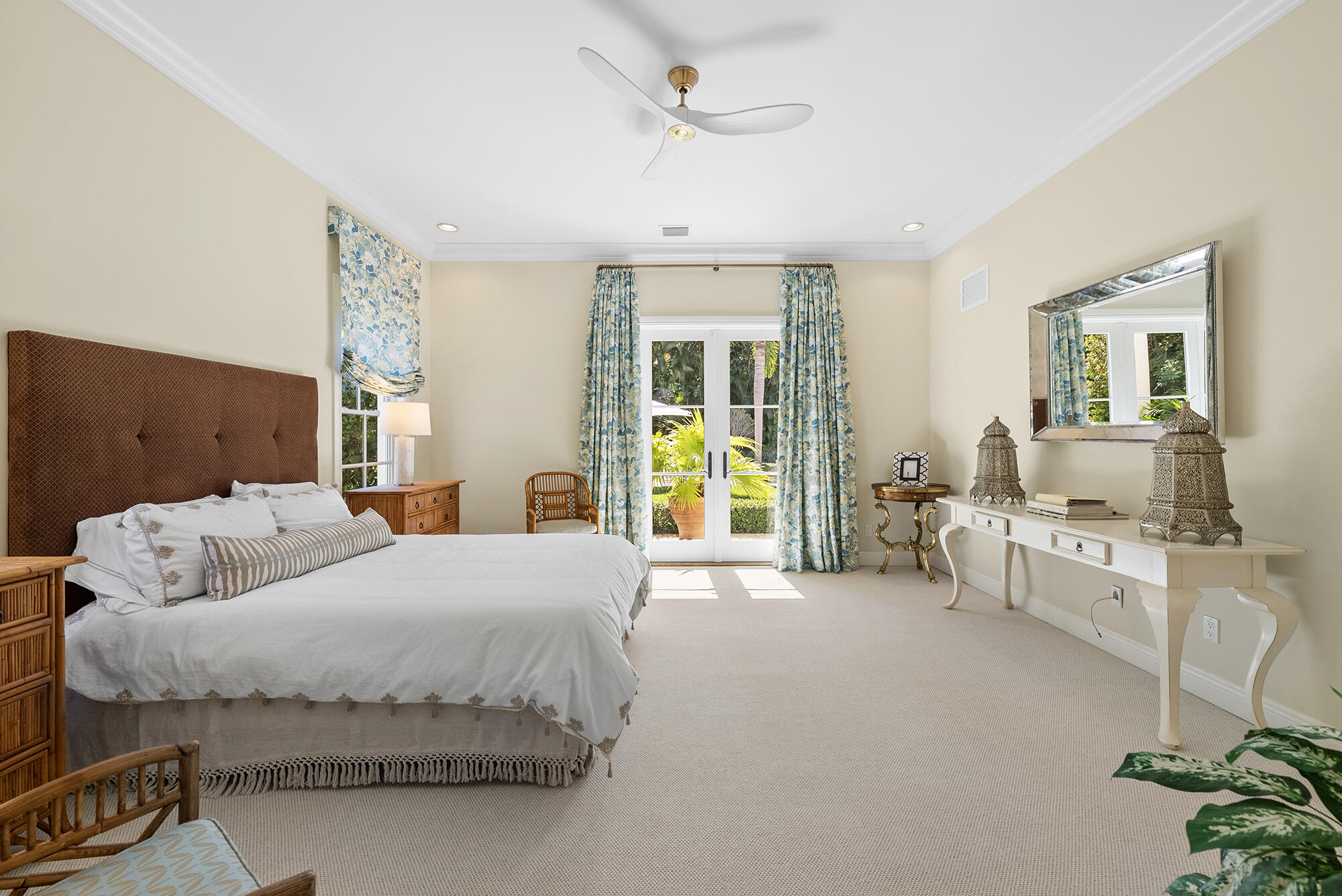 124 Forest Hill Boulevard