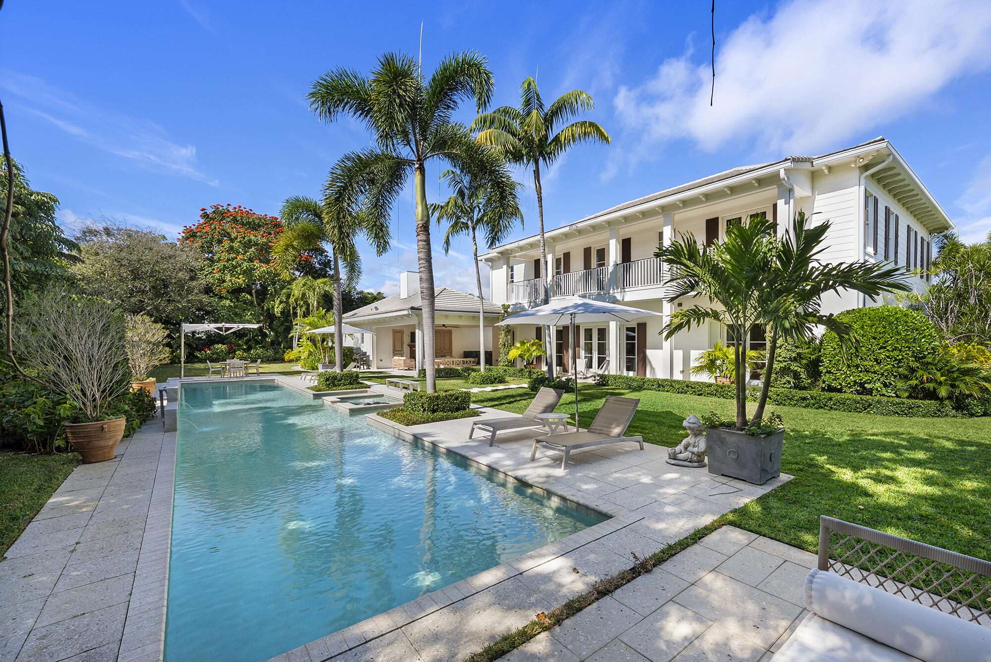 124 Forest Hill Boulevard