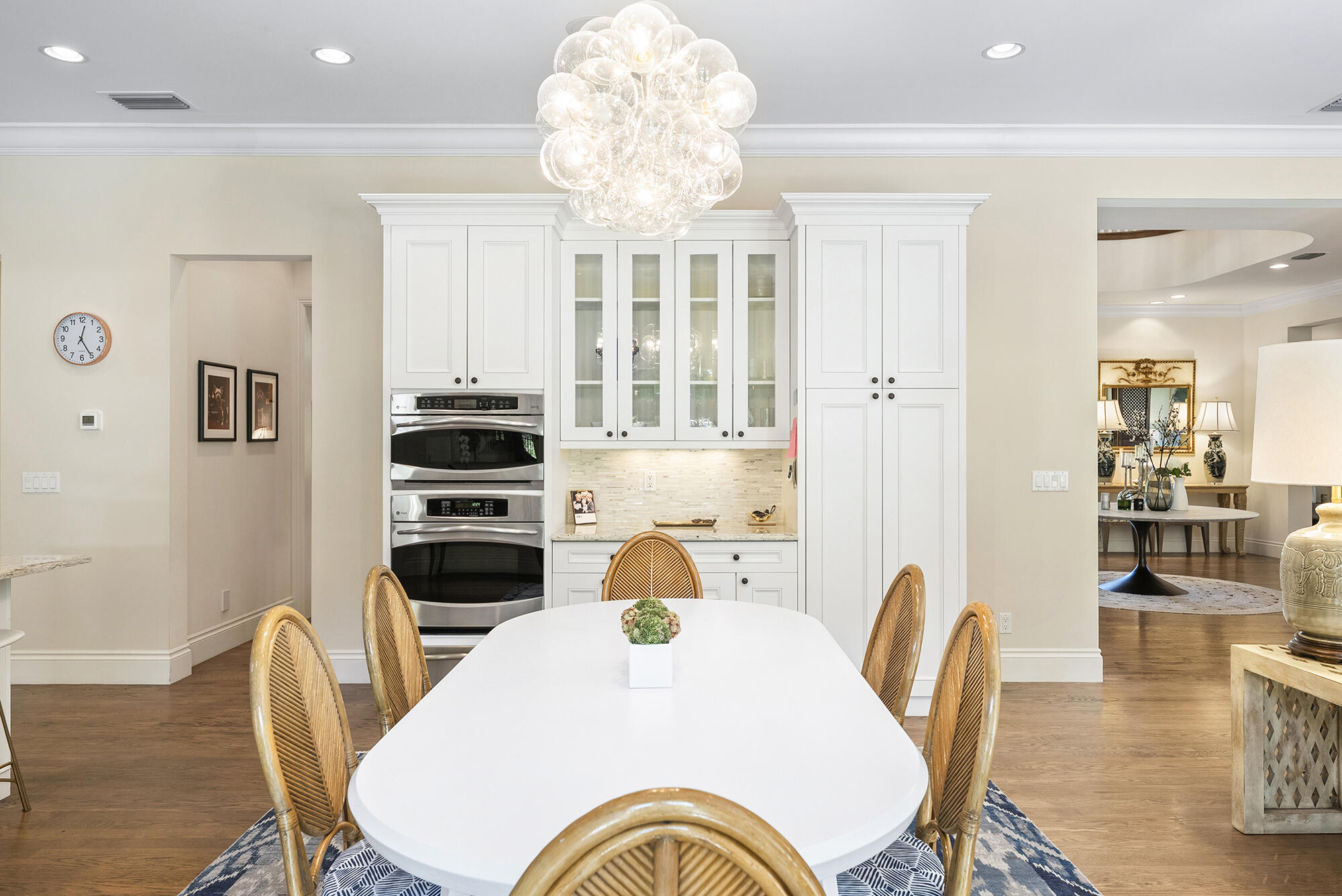 124 Forest Hill Boulevard