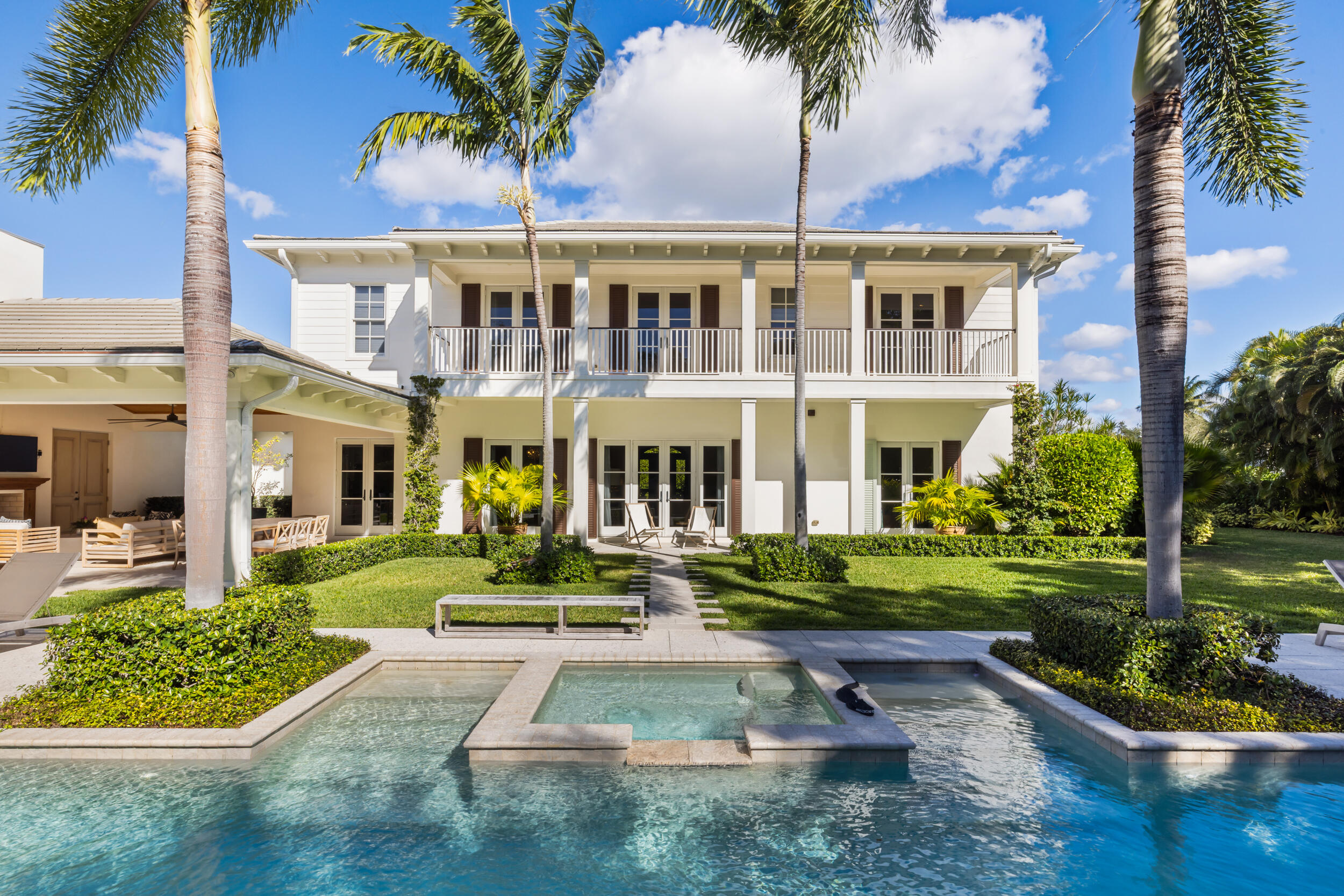 124 Forest Hill Boulevard
