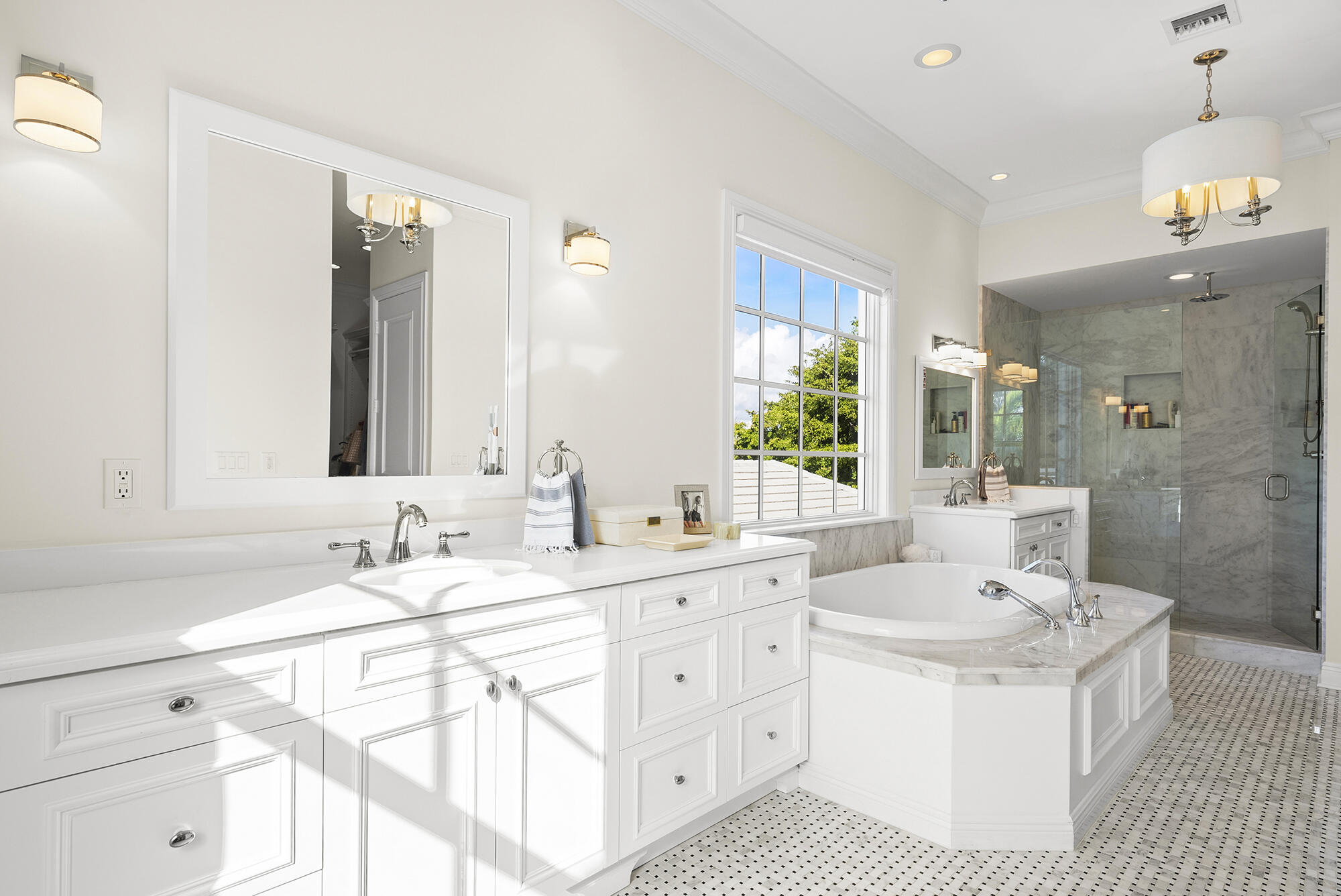 124 Forest Hill Boulevard