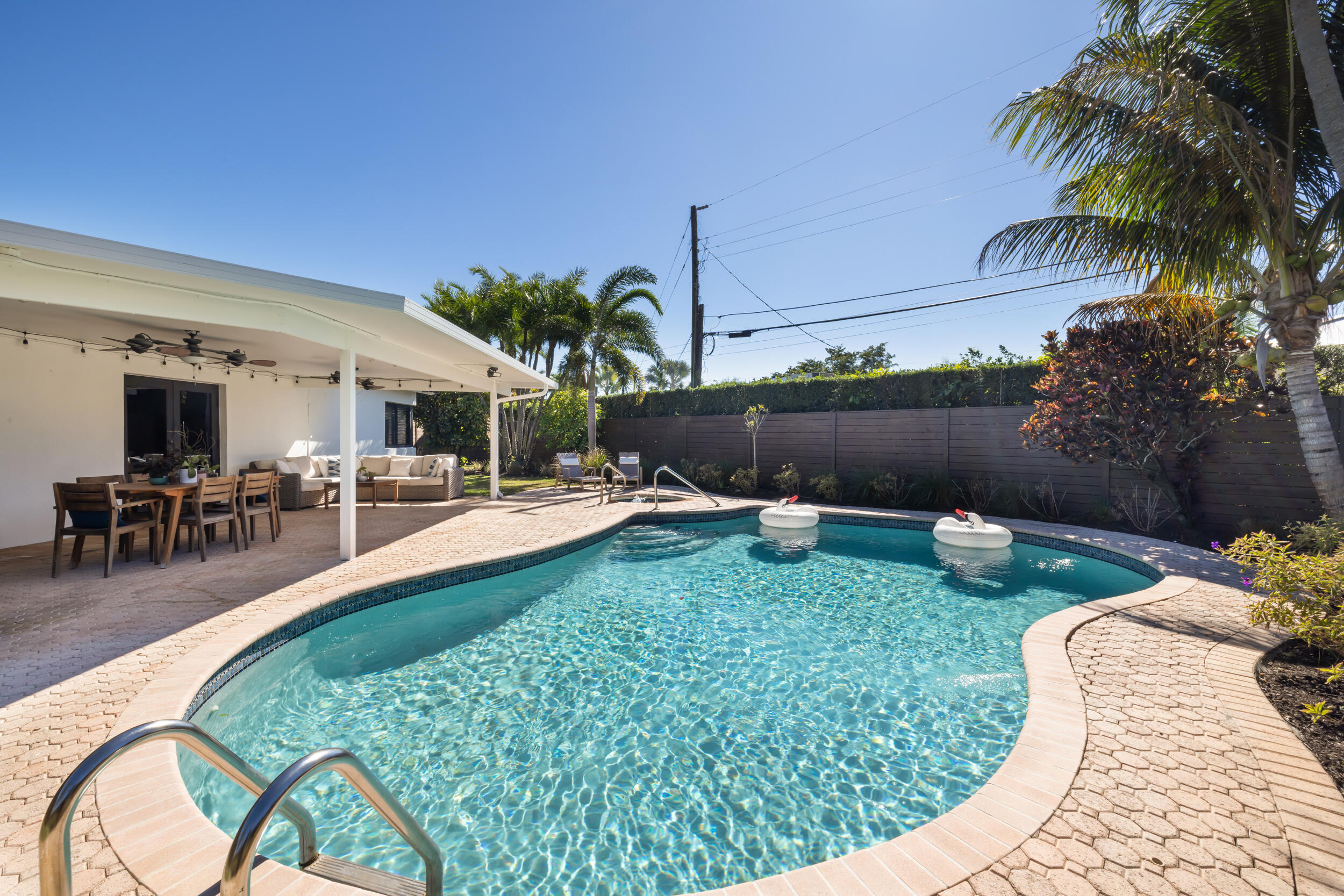 310 Orange Way