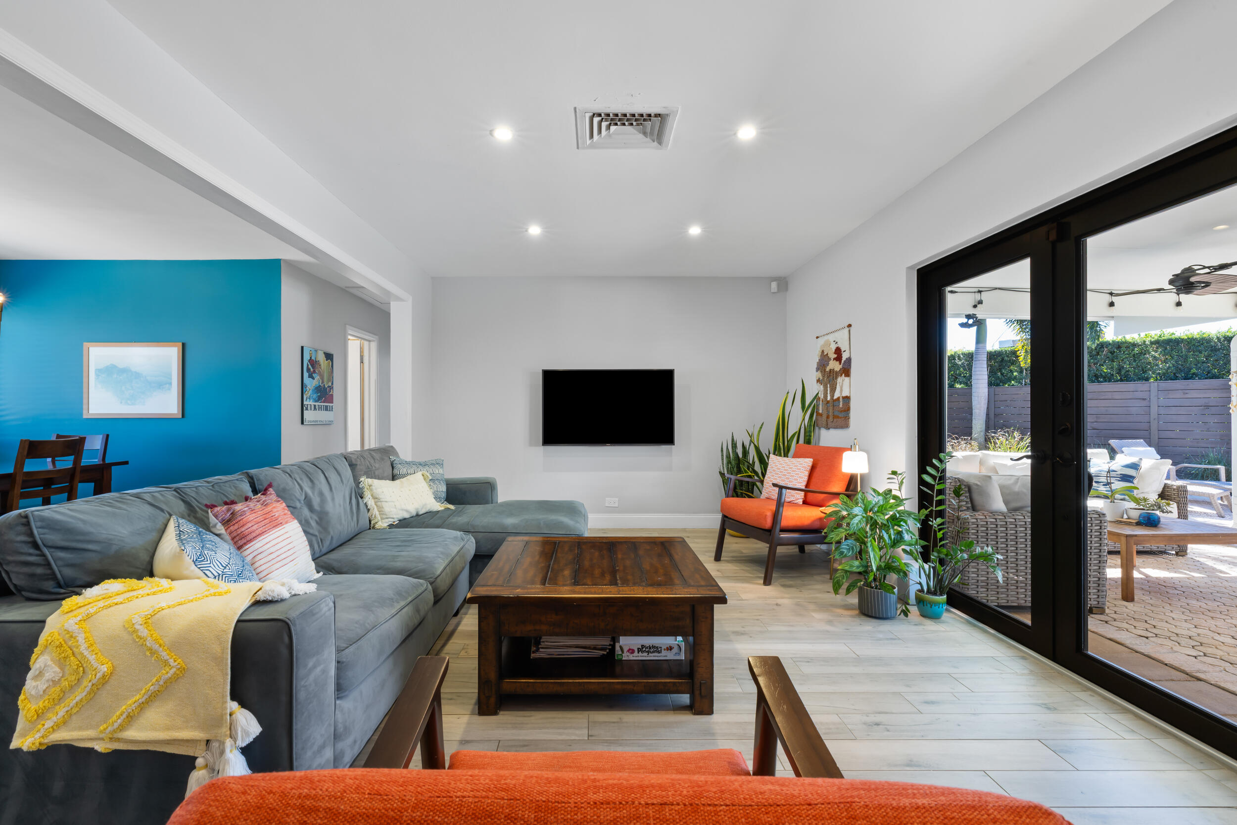 310 Orange Way