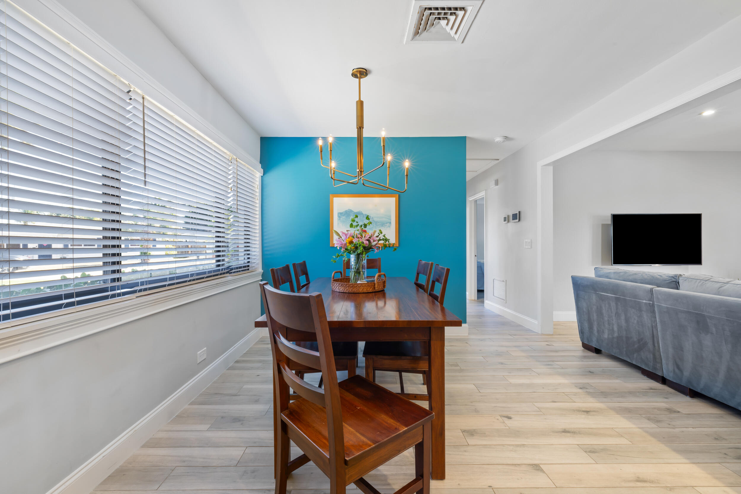 310 Orange Way