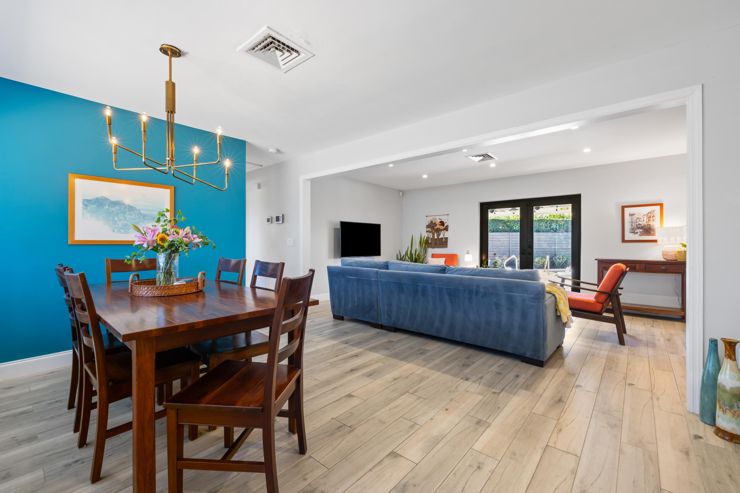 310 Orange Way