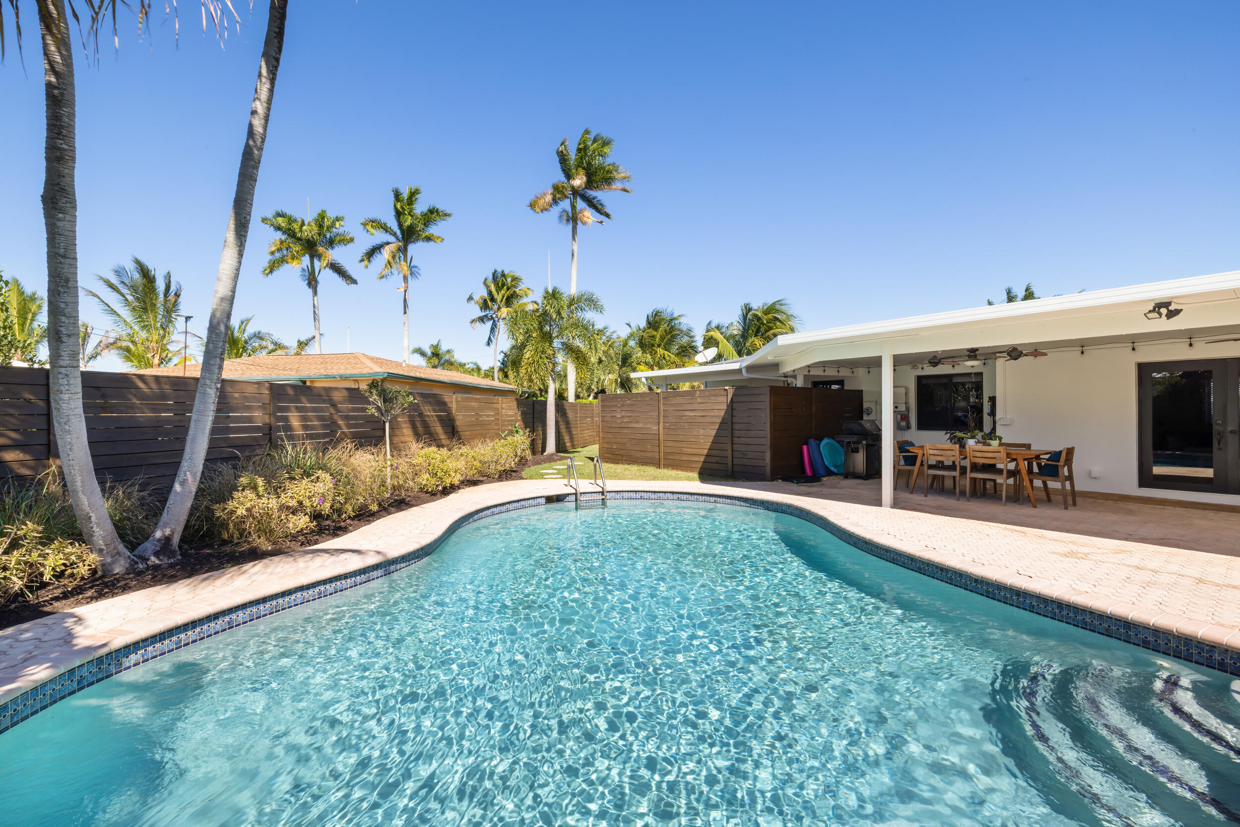 310 Orange Way